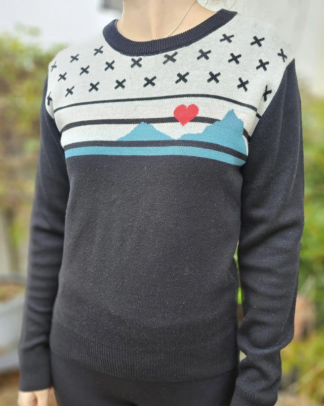 Kavu Hill Rose Pullover Mountain Heart Sweater Jumper - New With Tags- S/Small M/Medium