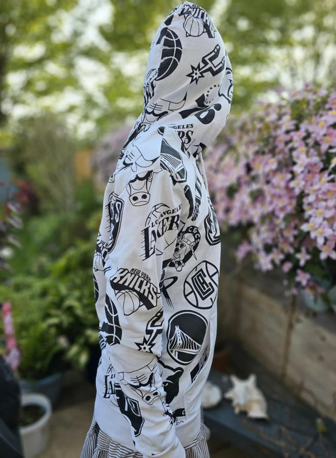 New Era X NBA Basket Ball Sport White Hoodie - M/Medium