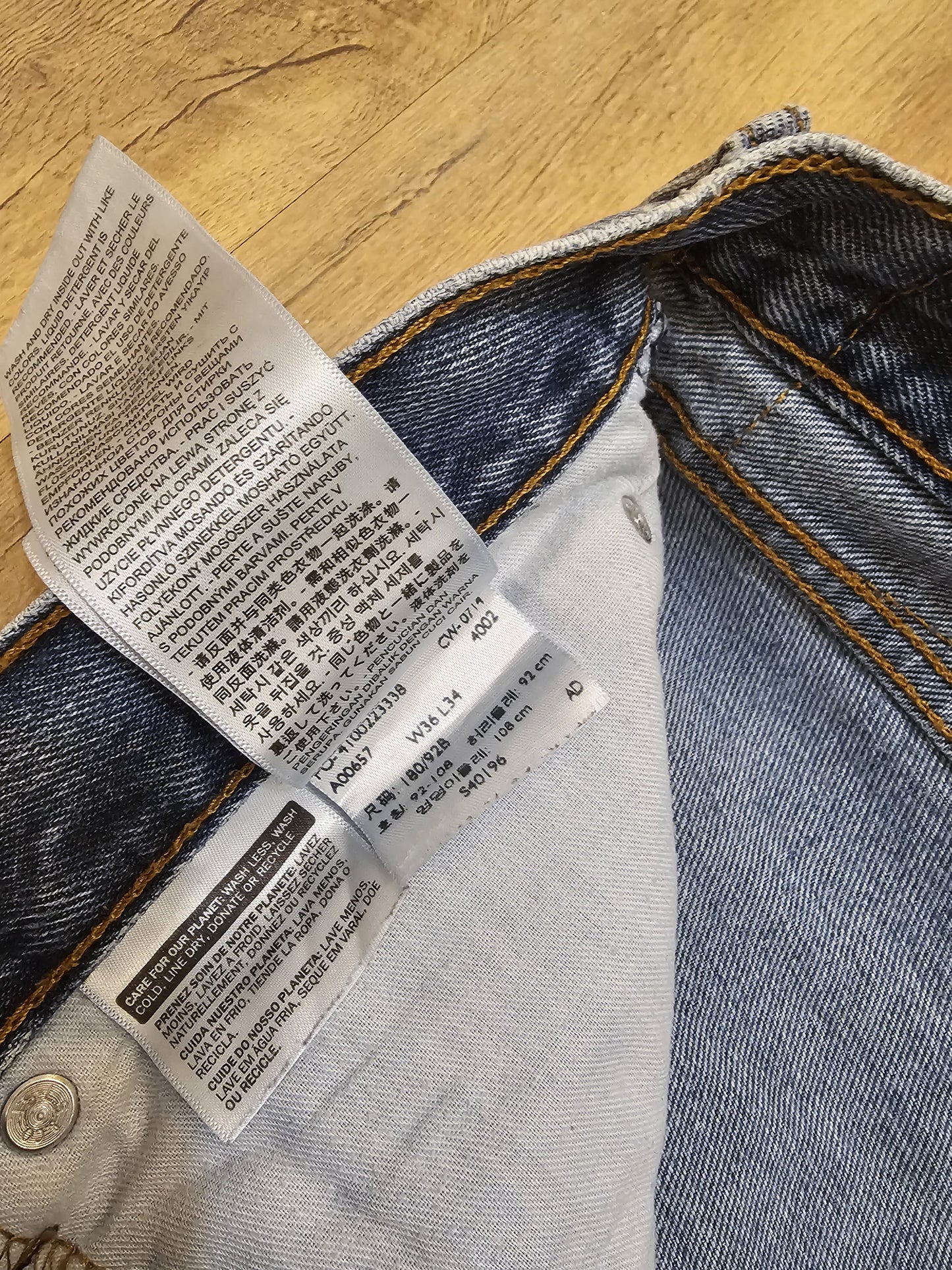 Levi's Blue Jeans 505 Regular Fit - W36/33L