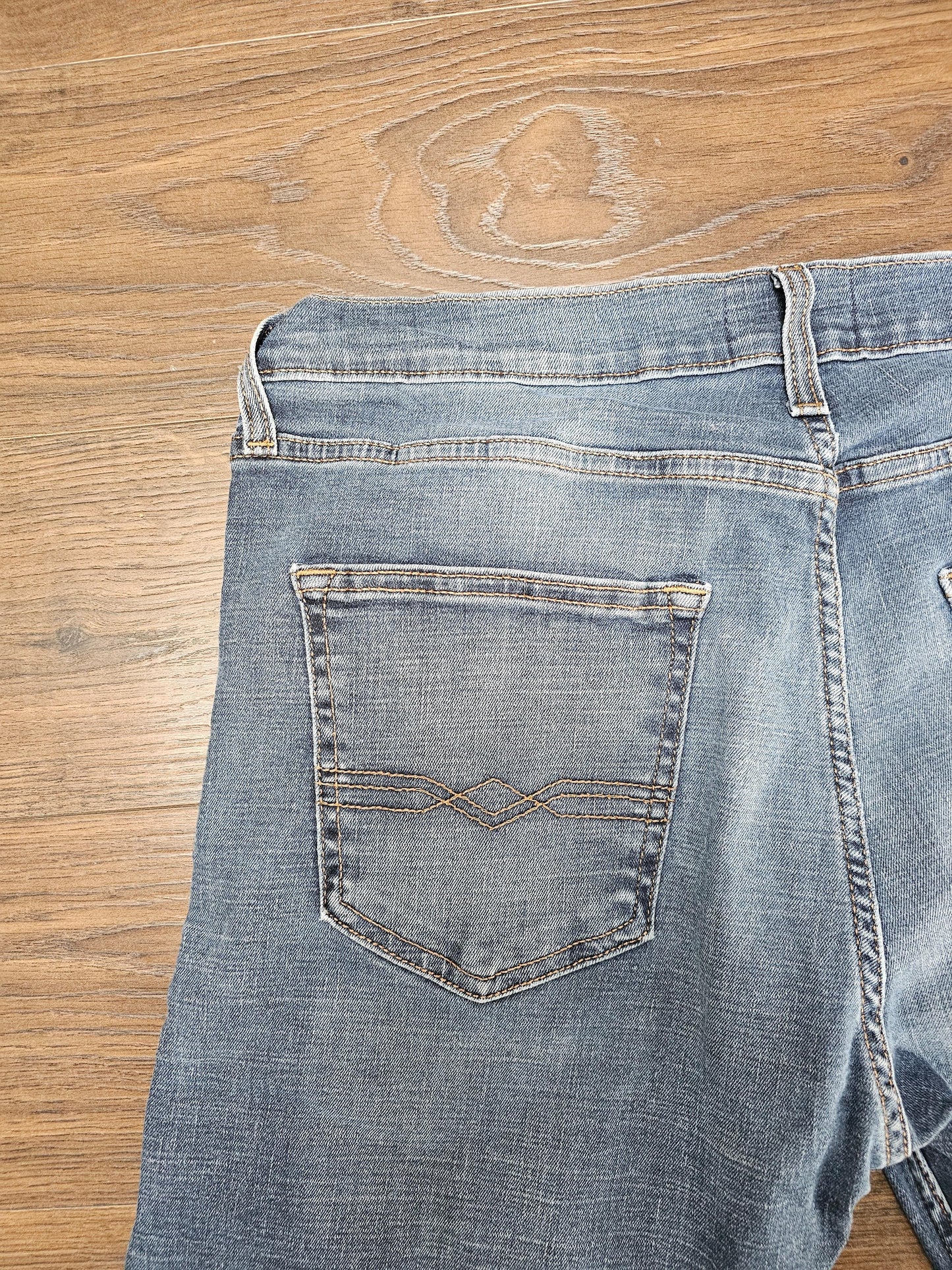 Levi's Mens Blue Jeans 232 Slim Straight Fit W32/32L Denim