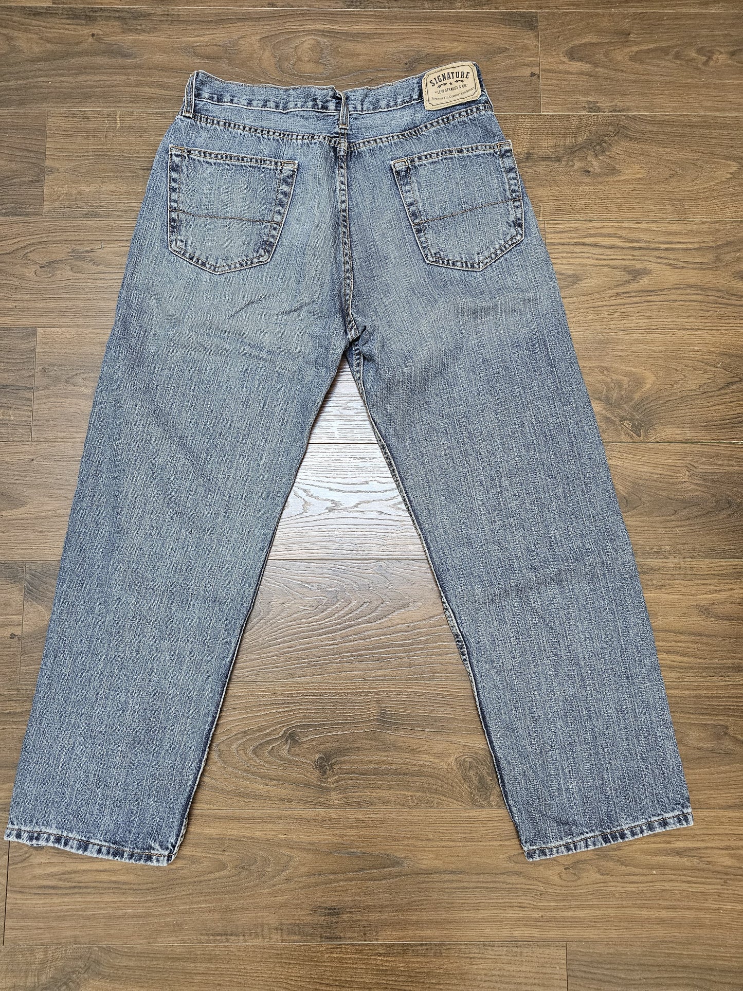 Levi's Mens Blue Jeans Relaxed Fit W33/29L Denim