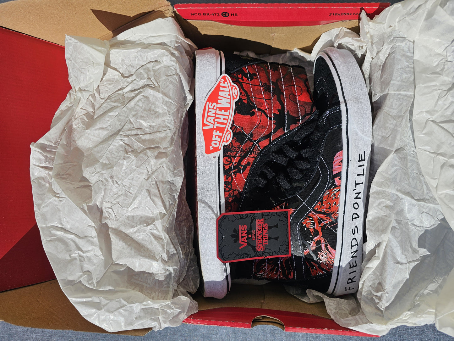 Vans X Stranger Things High Top Sneakers Trainers Skate Shoes UK 7 Rare