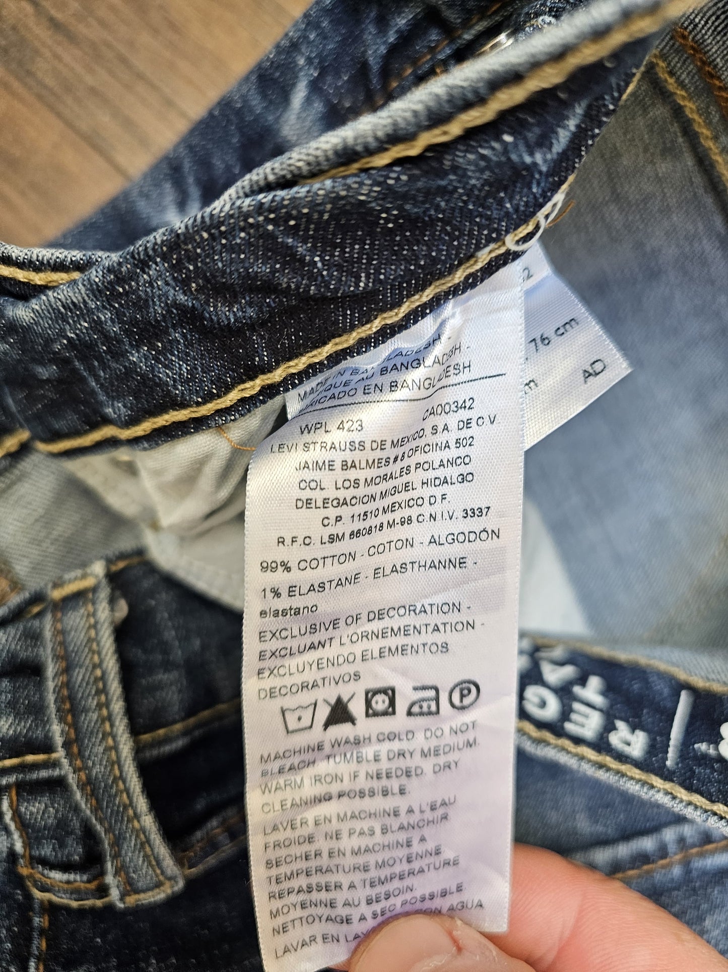 Levi's Mens Blue Jeans 208 Regular Taper Fit W30/32L Denim