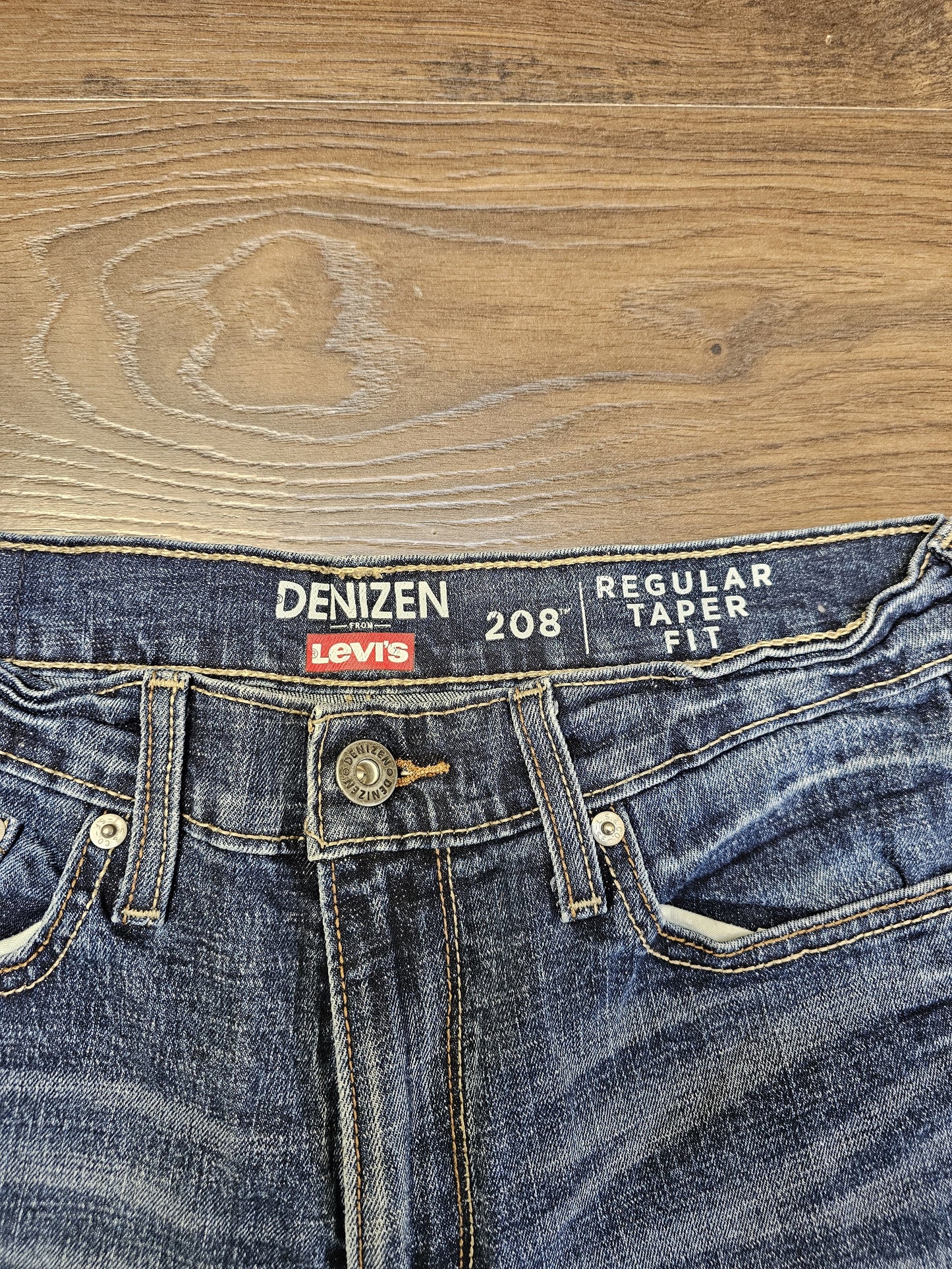 Levi's Mens Blue Jeans 208 Regular Taper Fit W30/32L Denim