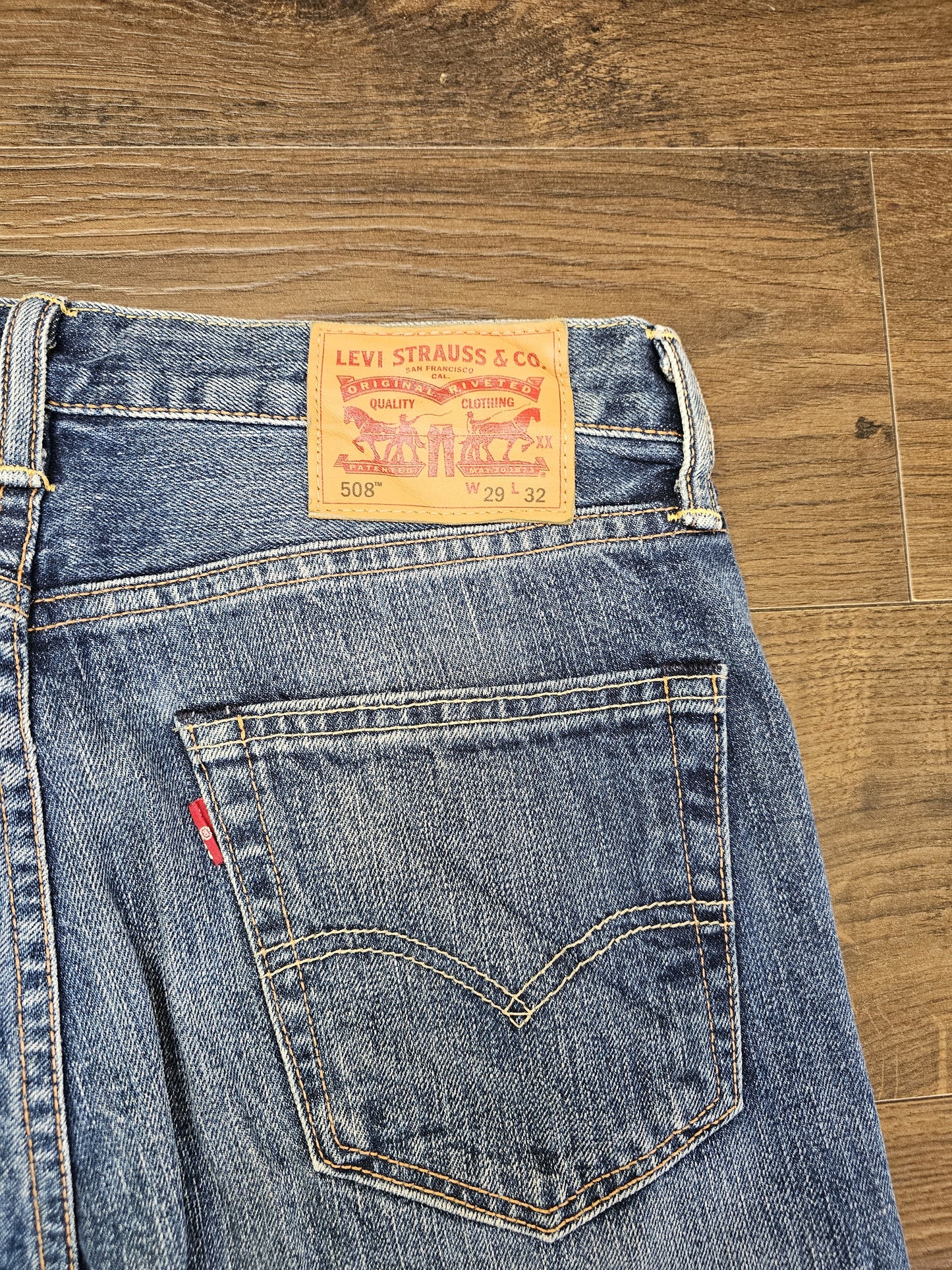 Levi's Mens Blue Jeans 508 Regular Taper Fit W32/32L Denim
