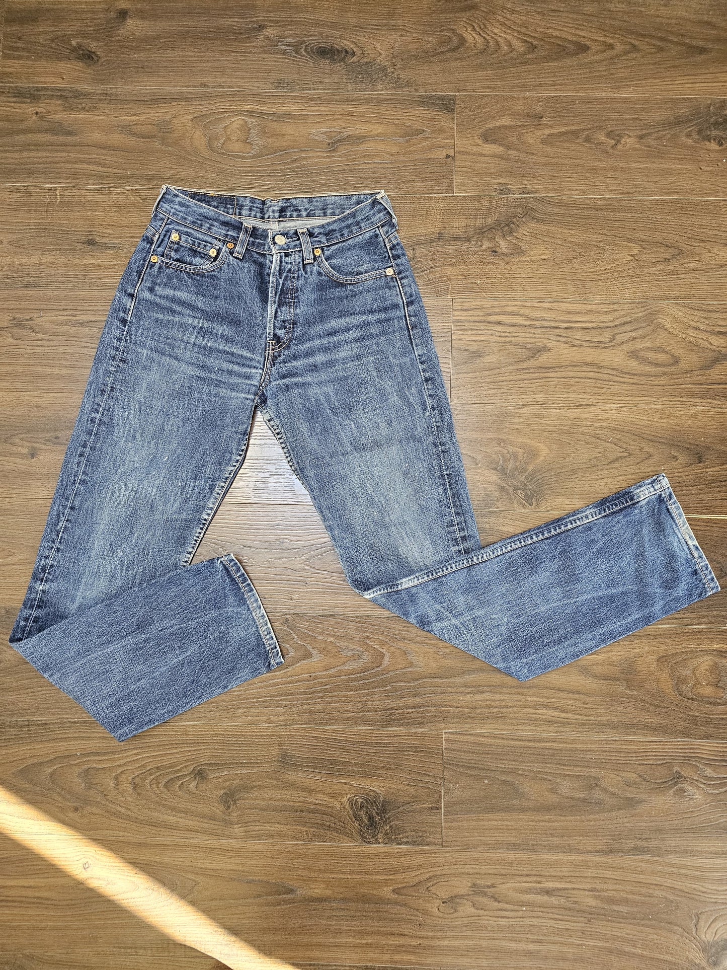 Levi's Vintage Womens Blue Jeans 535 Skinny Fit W28/32L Denim