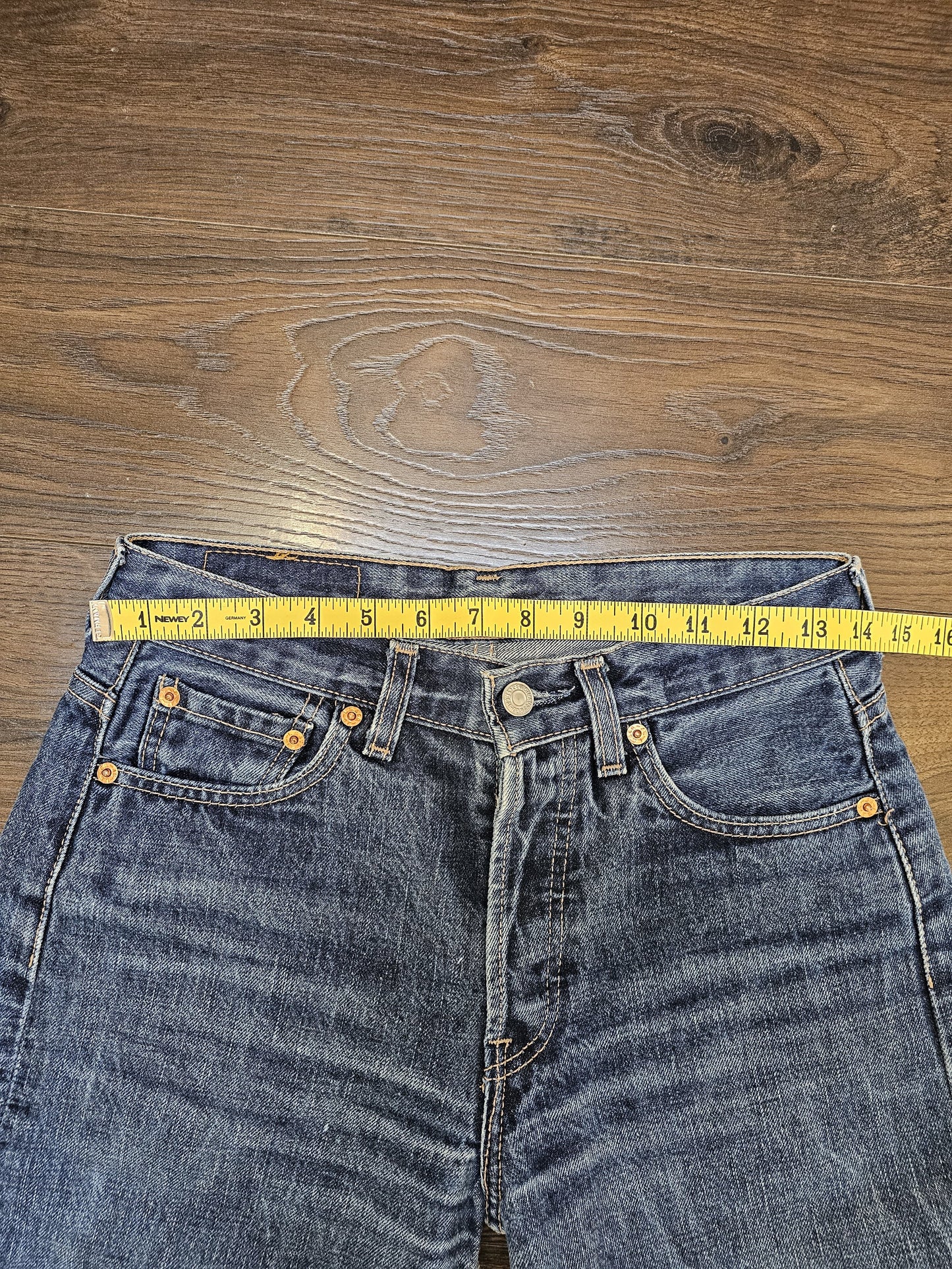 Levi's Vintage Womens Blue Jeans 535 Skinny Fit W28/32L Denim