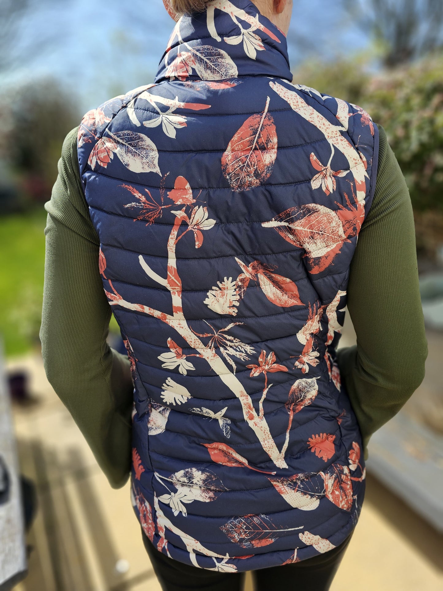 Columbia Floral White Out Puffer Omni Heat Full Zip Insulated Vest/Gillet/Body Warmer - M/Medium/10