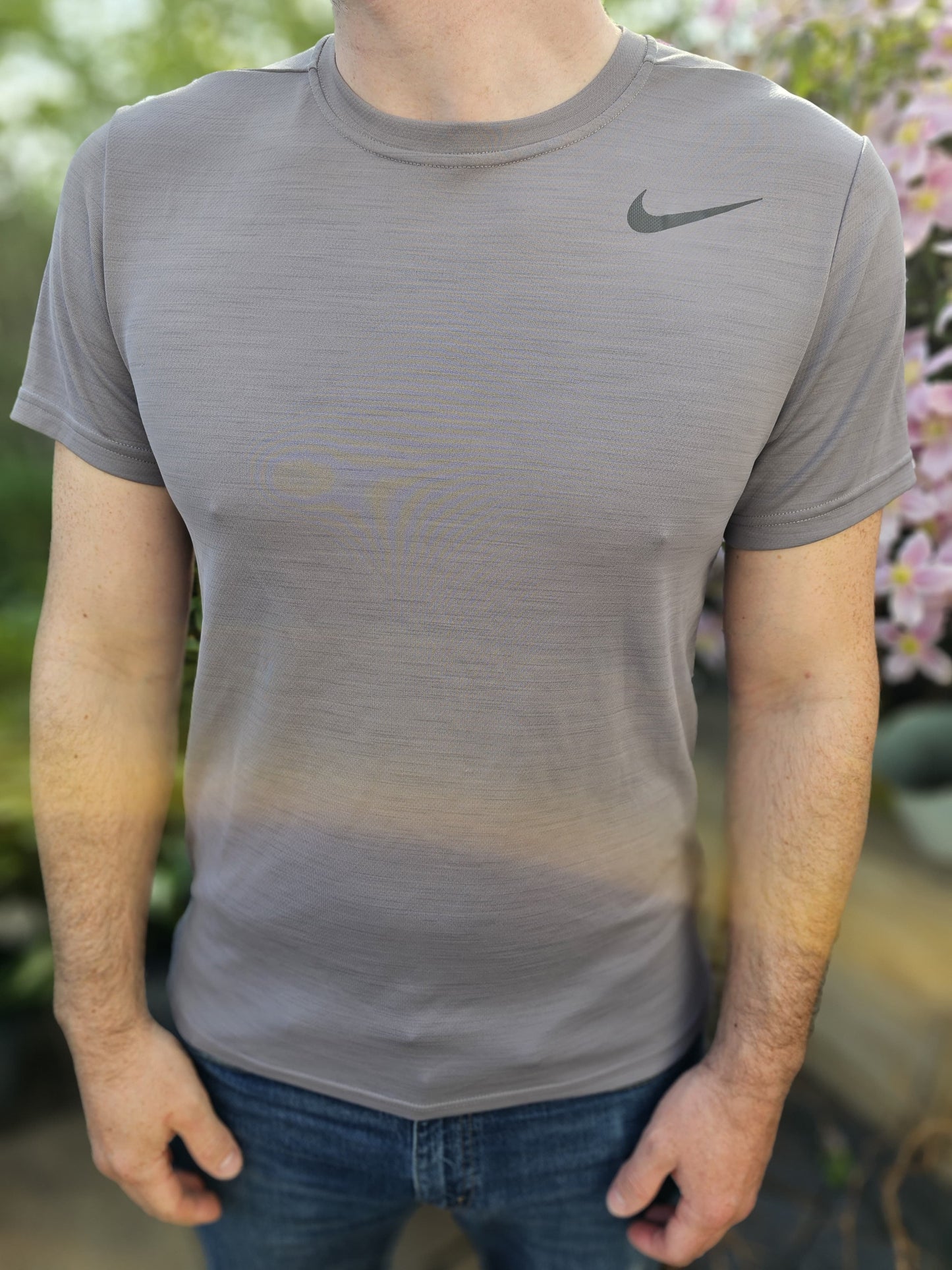 Mens Nike Active Wear Dri-Fit Short Sleeve T-Shirt - M/Medium