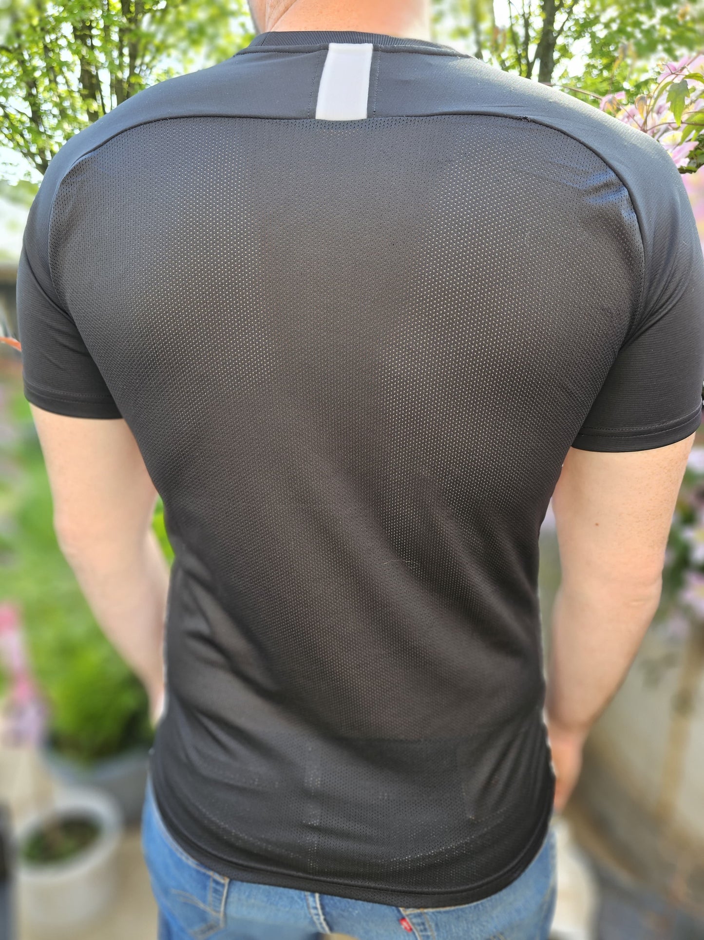 Mens Nike Active Wear Dri-Fit Short Sleeve T-Shirt - M/Medium
