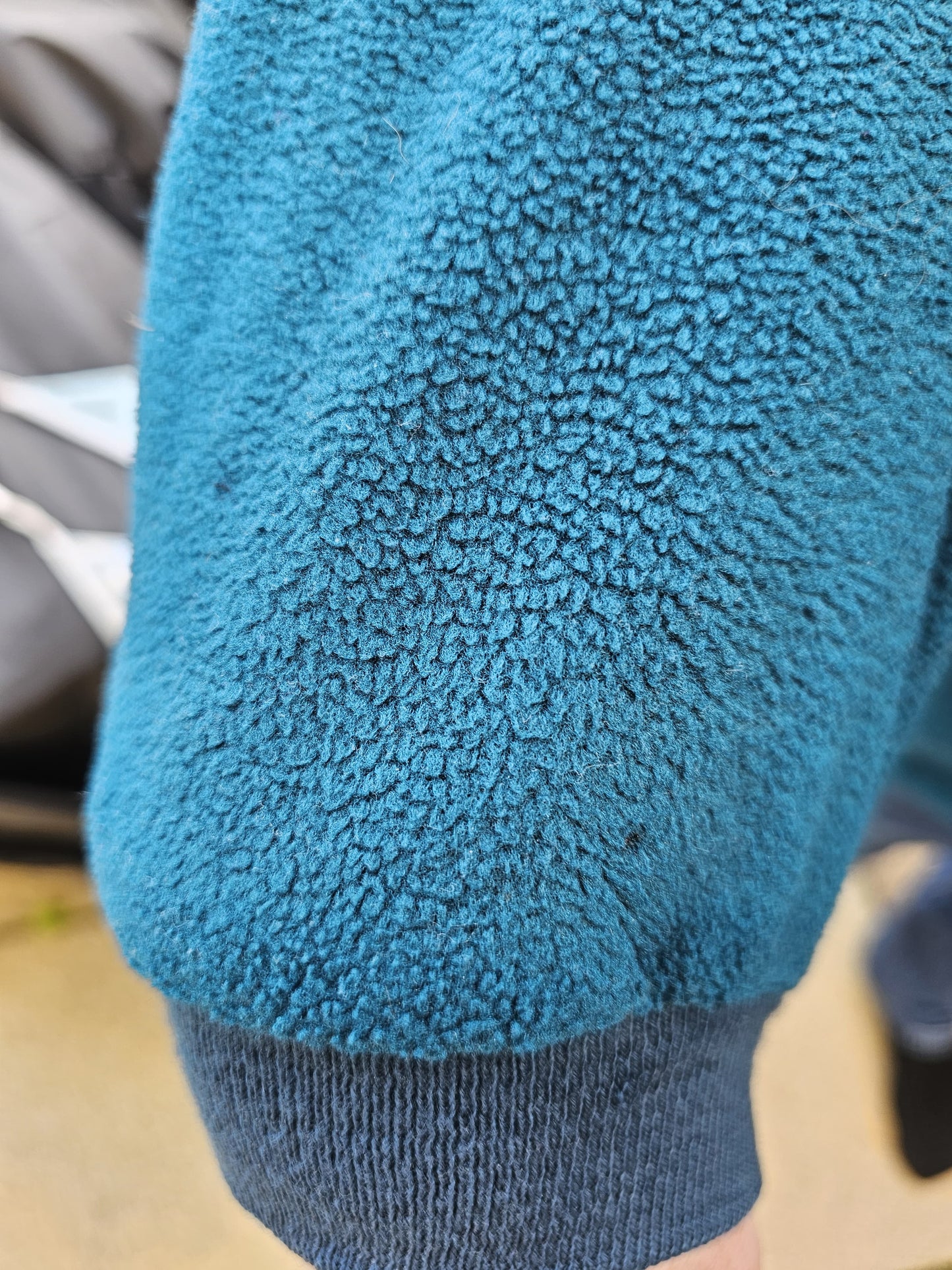 Stunning Berghaus Vintage 90's XCT Fleece Jacket Full Zip - L/Large - Unisex