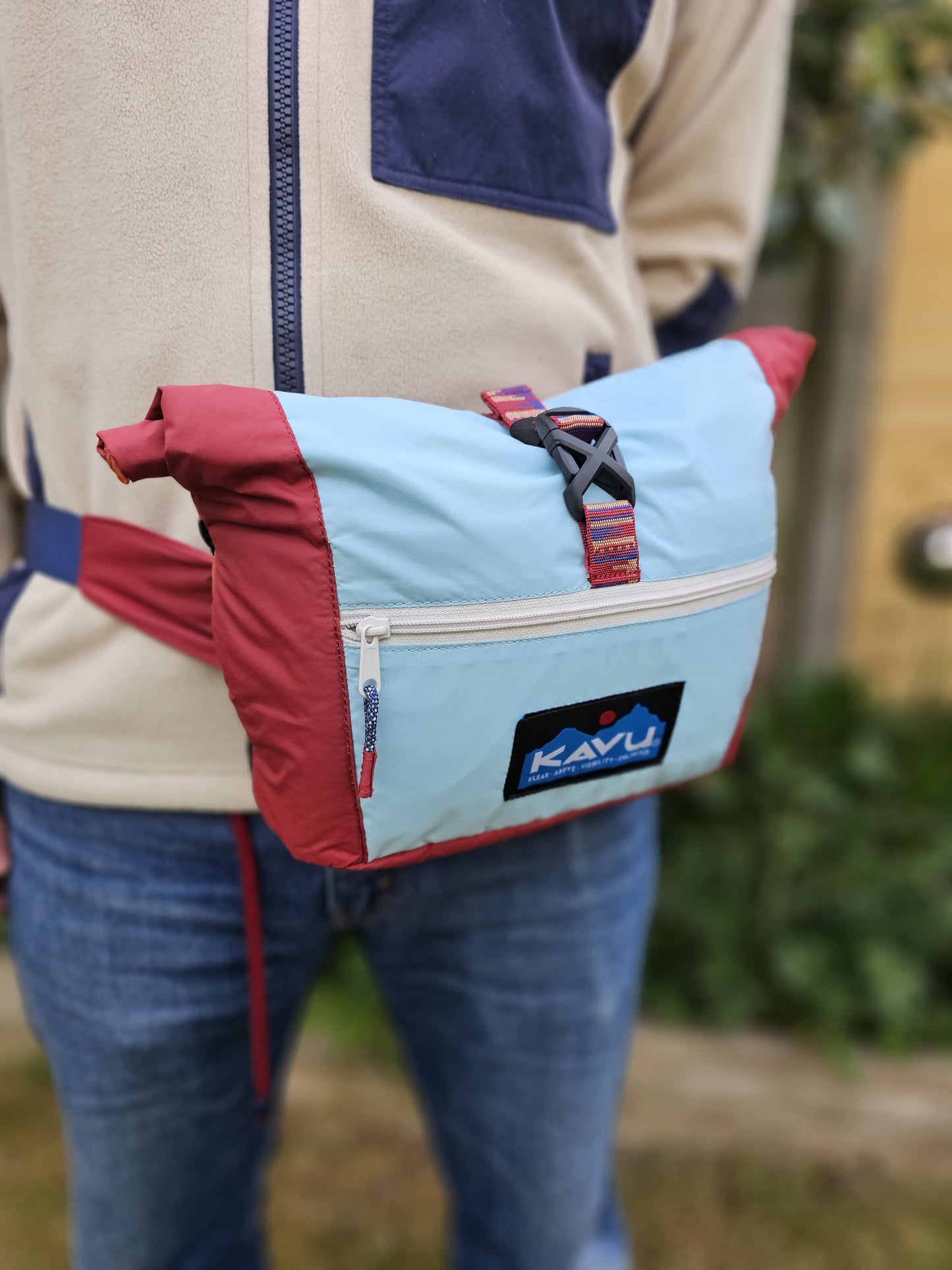 KAVU DayTrip Insulated Cross Body/Shoulder/Bum Bag/Handle Bar/Lunch bag