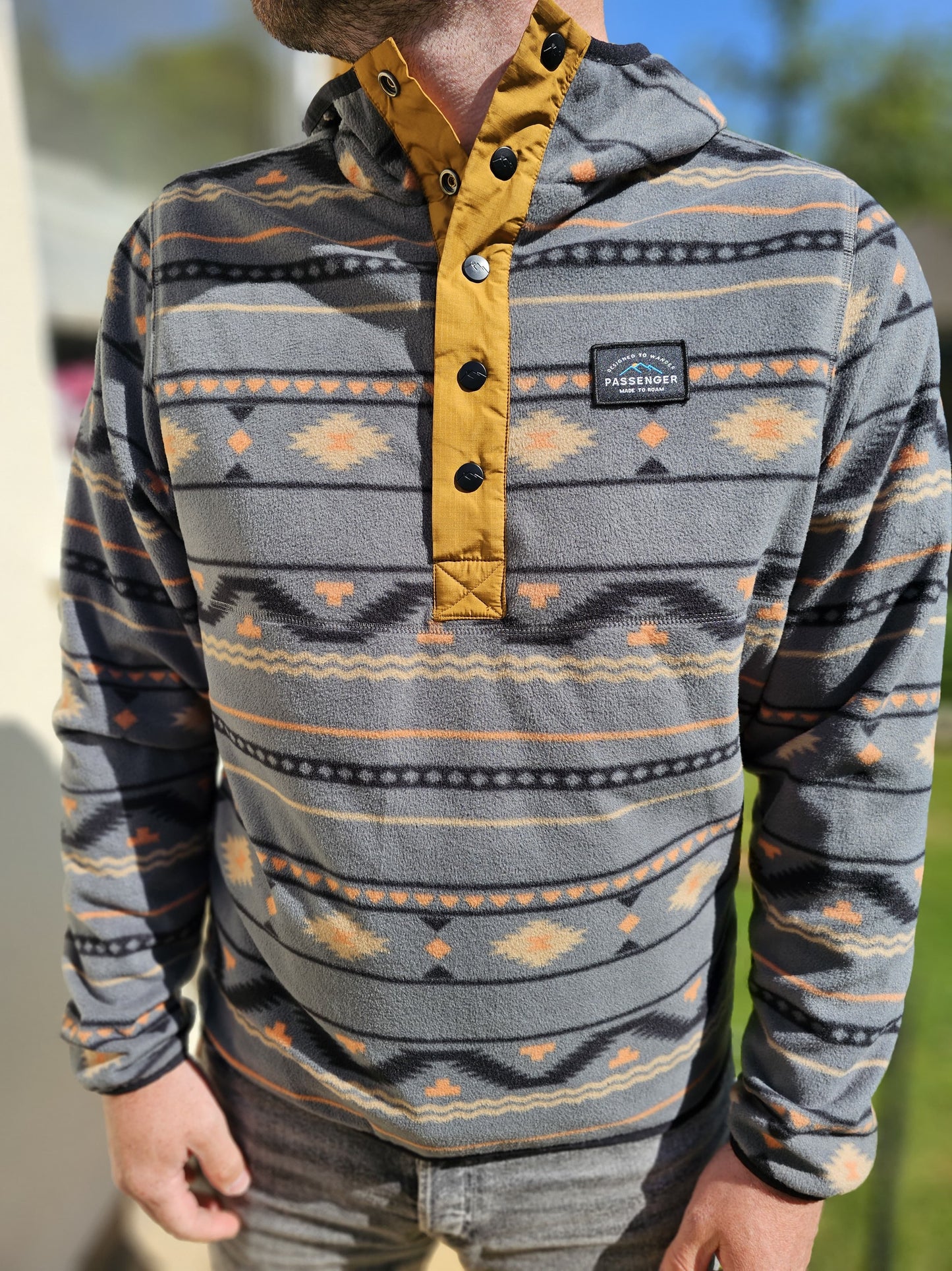 Passenger Reversible Fleece/Windbreaker Pullover Jumper/Jacket - S/Small M/L