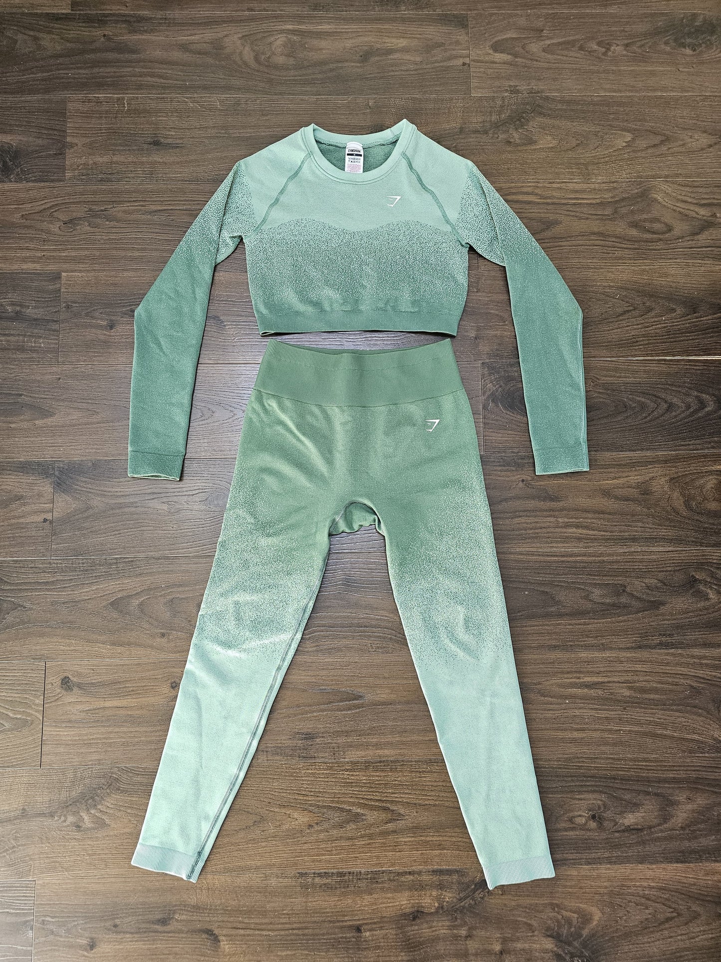 Womens Gym Shark Co-Ord Cropped Activewear Gym Set Leggings/Top/Long Sleeve - M/Medium