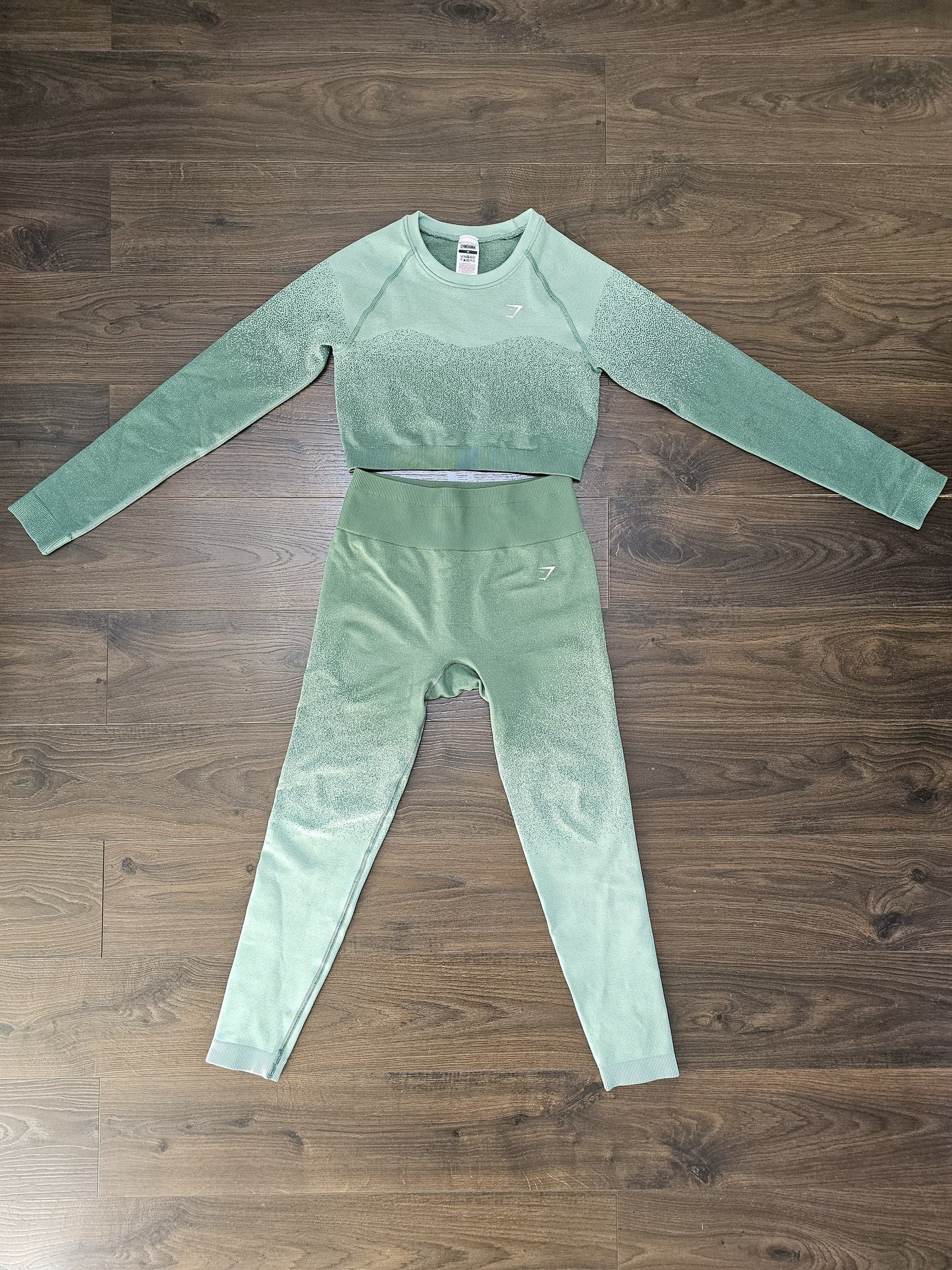 Womens Gym Shark Co-Ord Cropped Activewear Gym Set Leggings/Top/Long Sleeve - M/Medium