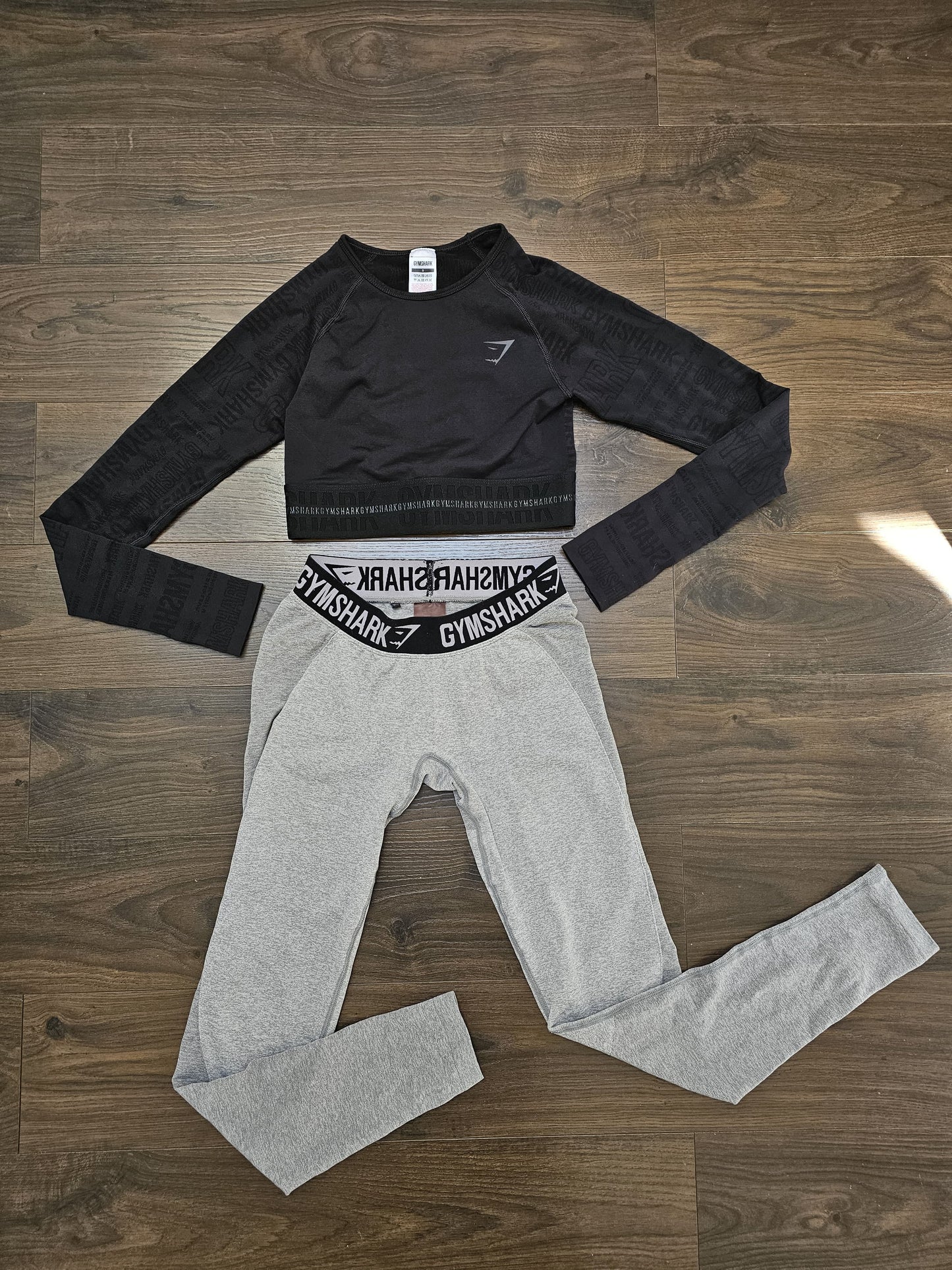 Gym Shark Set Activewear Gym Top and Leggings Black/Grey - S/Small