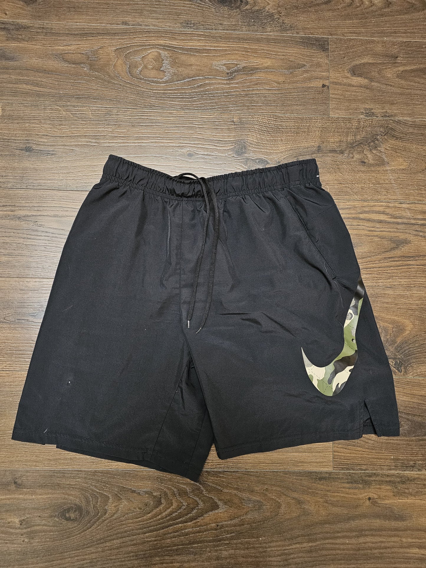 Mens Nike Camo Swoosh Casual/Streetwear Shorts - M/Medium