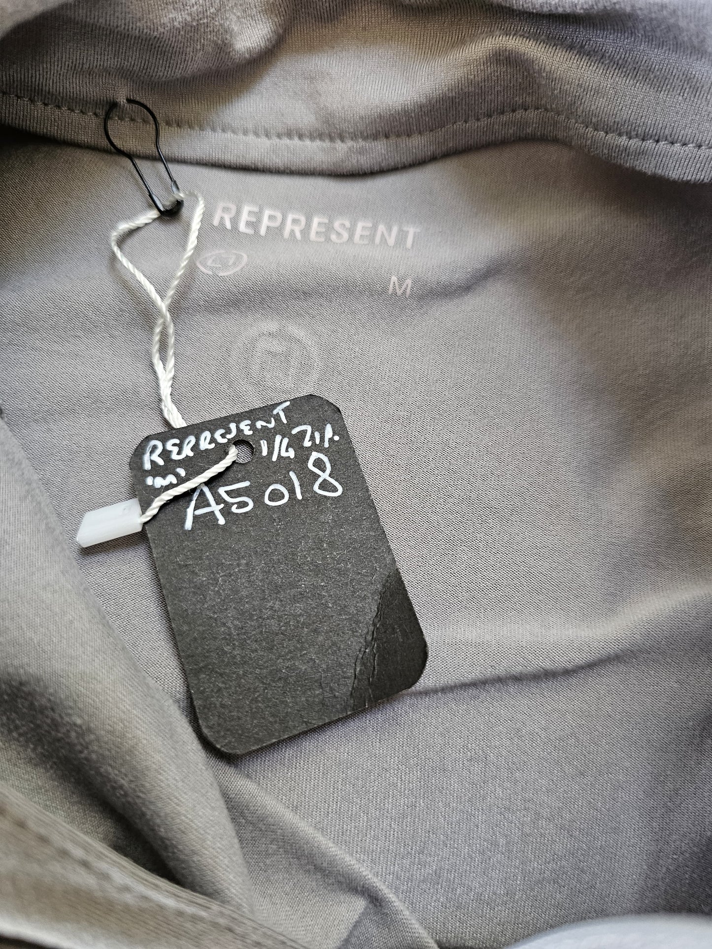 Men's Represent Owners Club 1/4 Long Sleeve Pullover Top - M/Medium