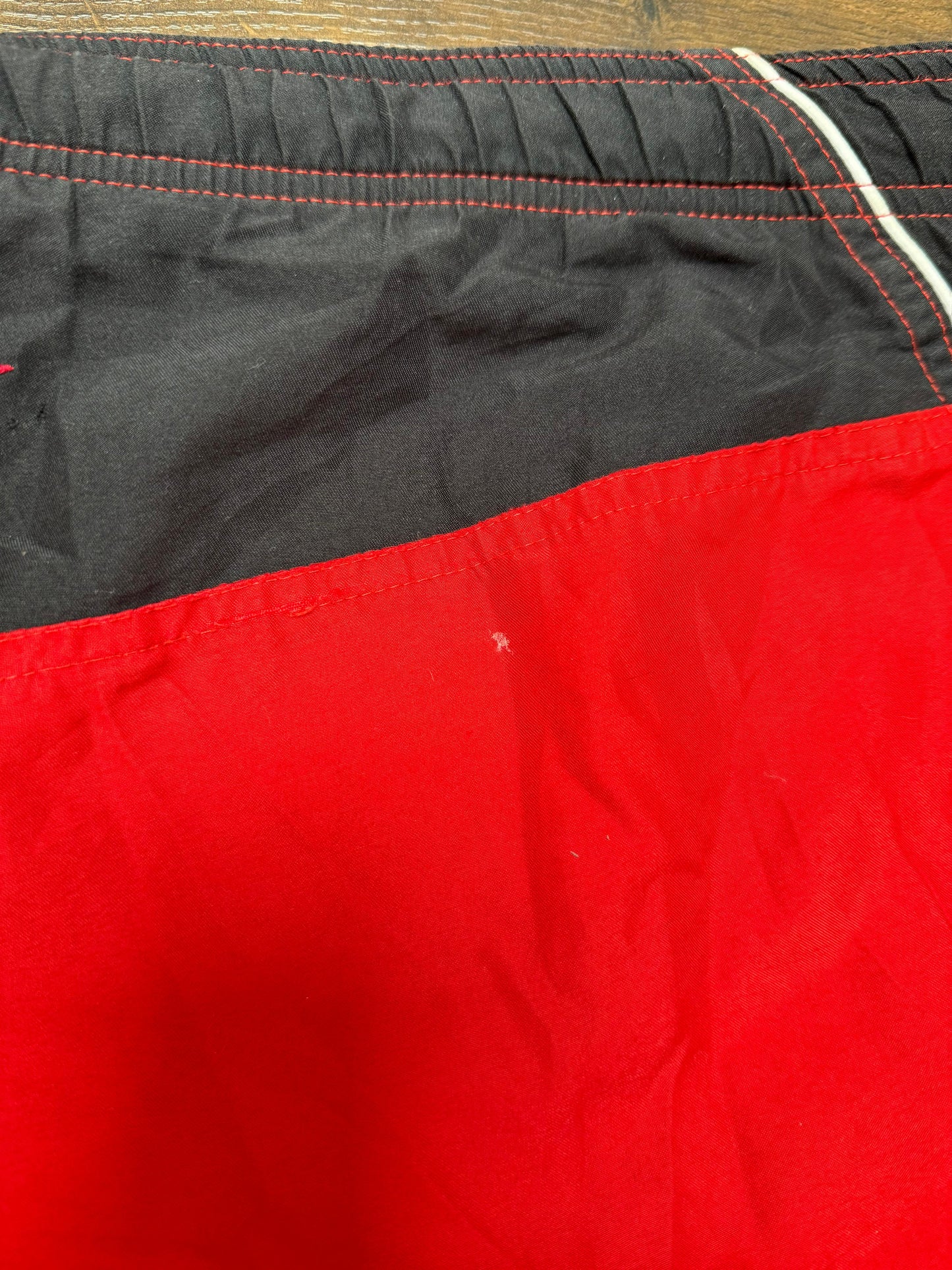 Vintage Y2K 2000's Nike Better World Red/Black Shorts - S/Small