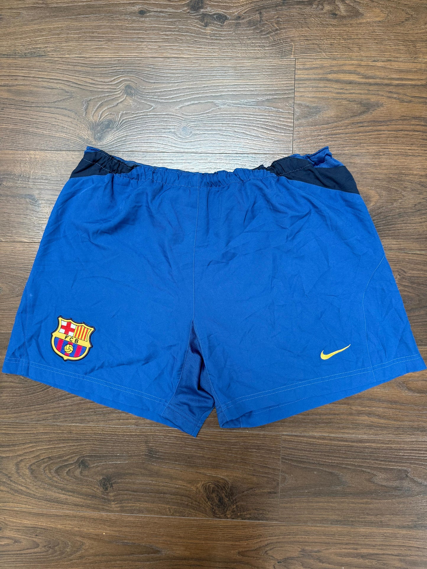 Vintage 2000's Nike Barcelona Football Shorts Blue Shorts - L/Large