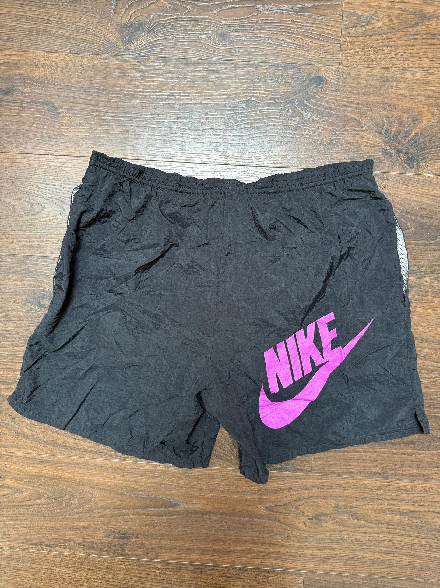 Vintage Y2K 2000's Nike Black/Purple Shorts - M/Medium