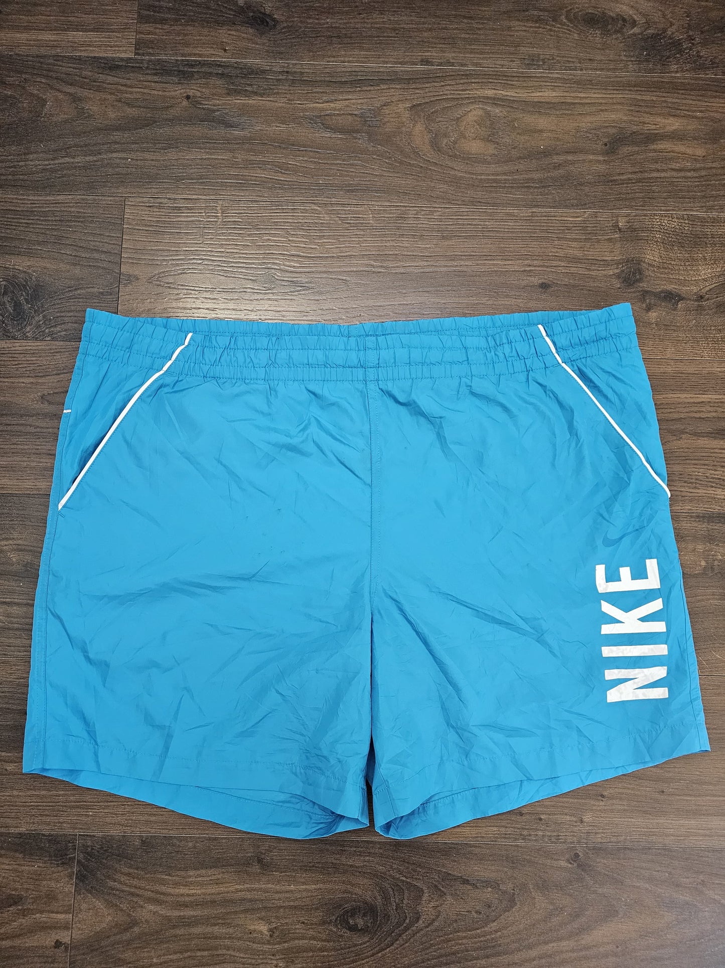 Nike Activewear/Casual/Swim Blue White Shorts - XL/Extra Large