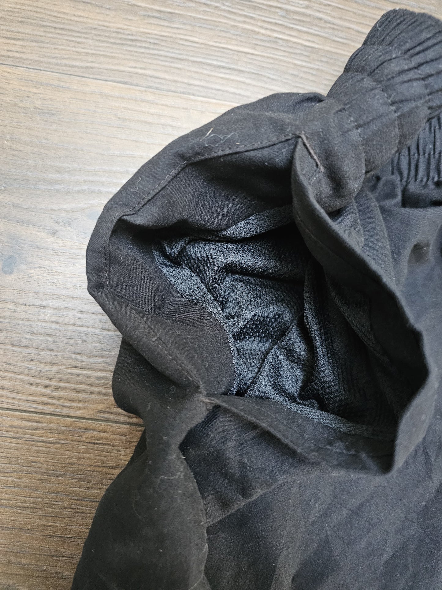 Nike Activewear/Casual/Swim Black/Grey Shorts -S/Small