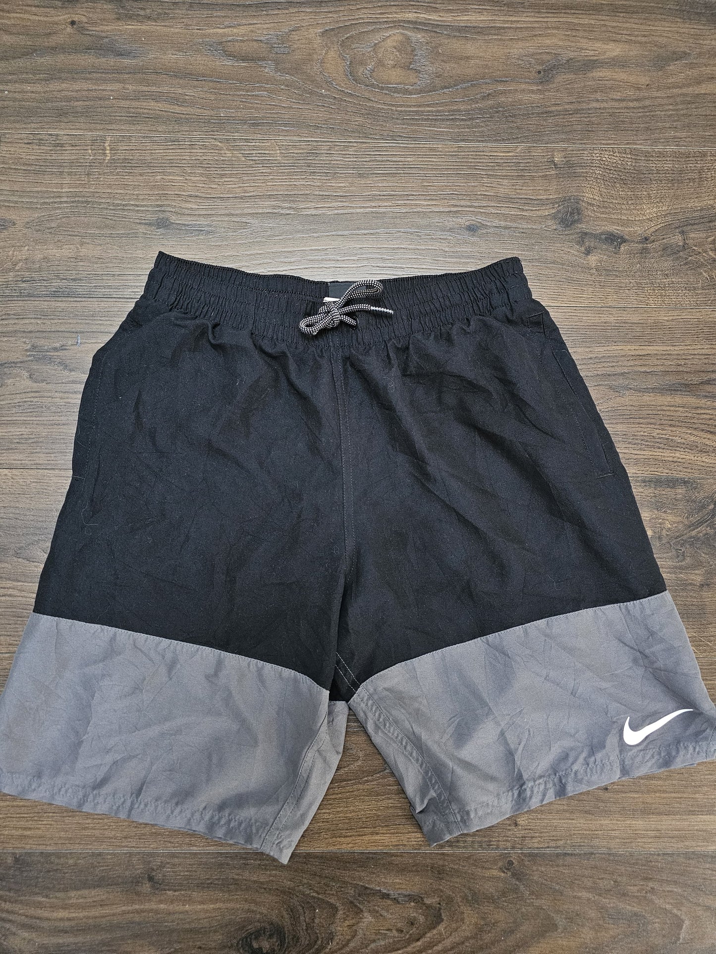Nike Activewear/Casual/Swim Black/Grey Shorts -S/Small