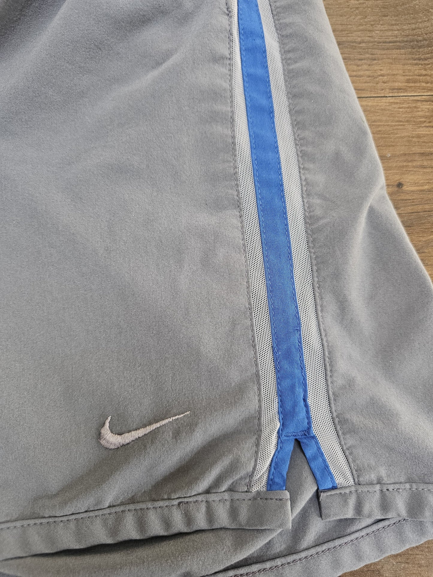 Nike Activewear/Casual/Swim Blue/Grey Shorts -L/Large