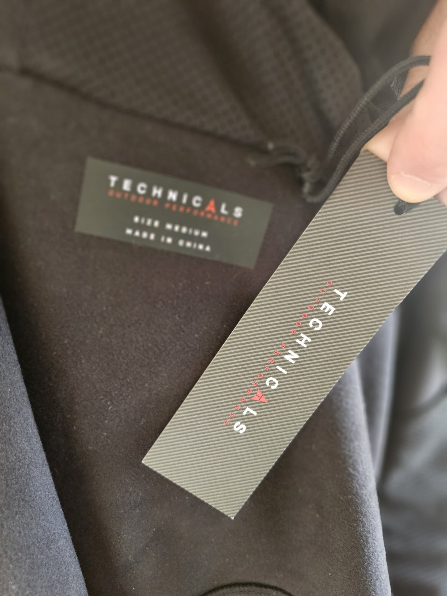 Brand New Technicals Black Soft Shell Hooded Casual/Hike/Streetwear Full Zip Jacket - M/Medium