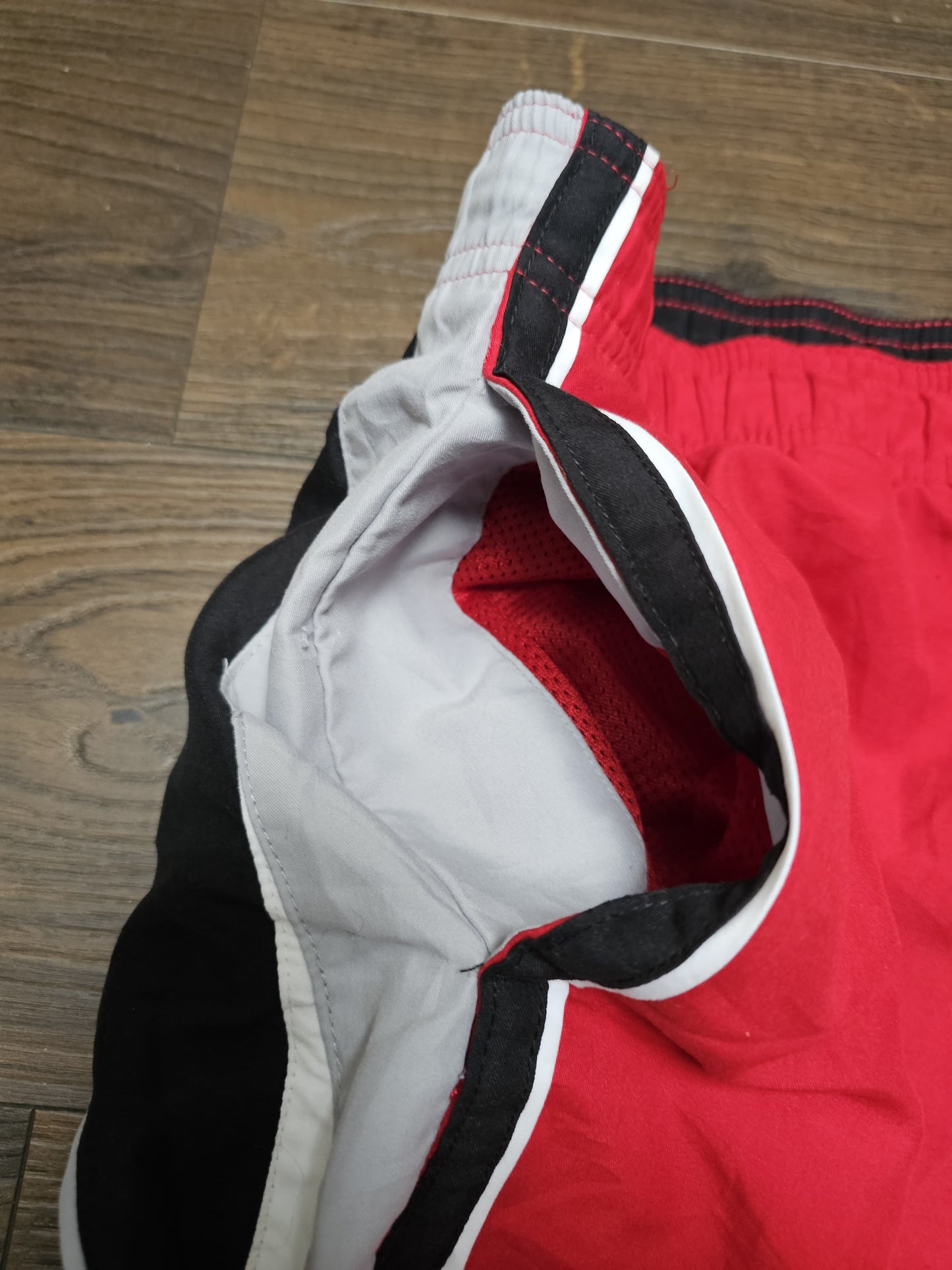 Nike Vintage Activewear/Casual/Swim Red Black Shorts - XXL/2XL/Extra Extra Large
