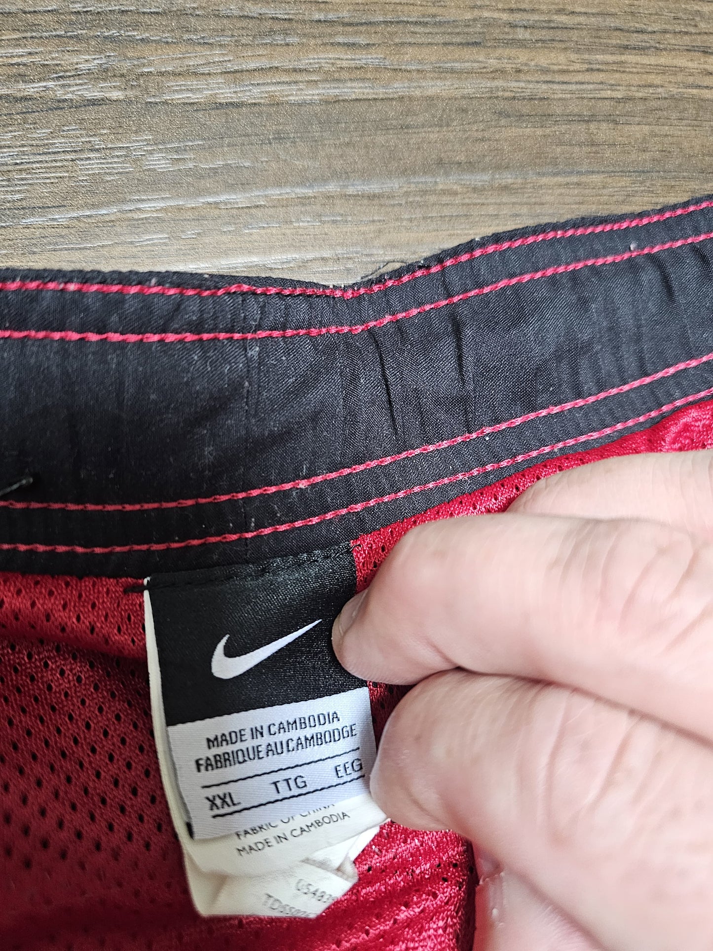 Nike Vintage Activewear/Casual/Swim Red Black Shorts - XXL/2XL/Extra Extra Large