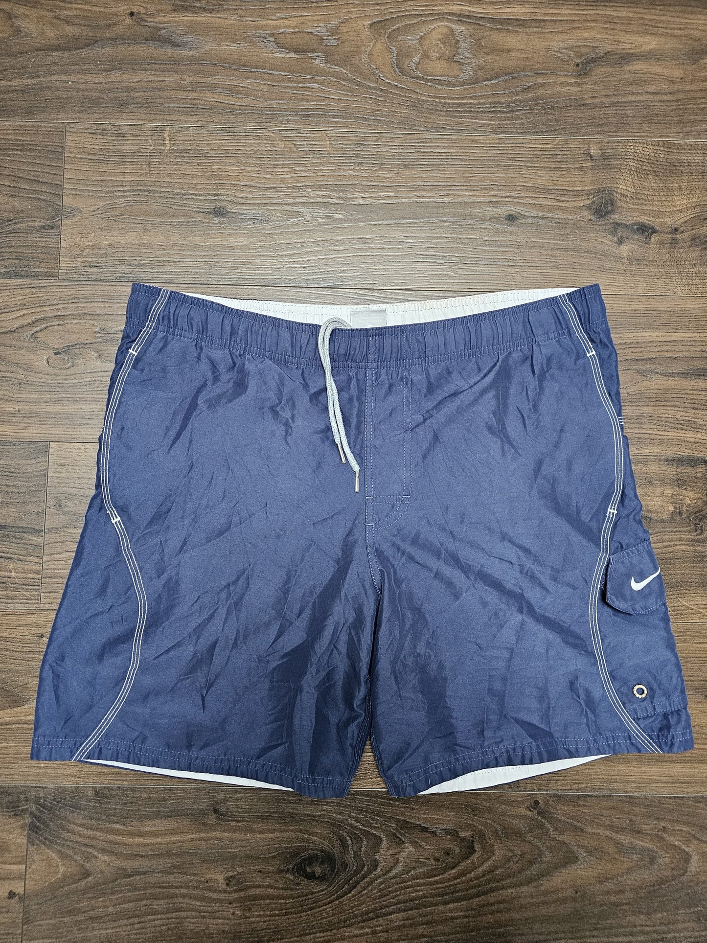 Nike Activewear/Casual/Swim Navy Shorts - S/Small