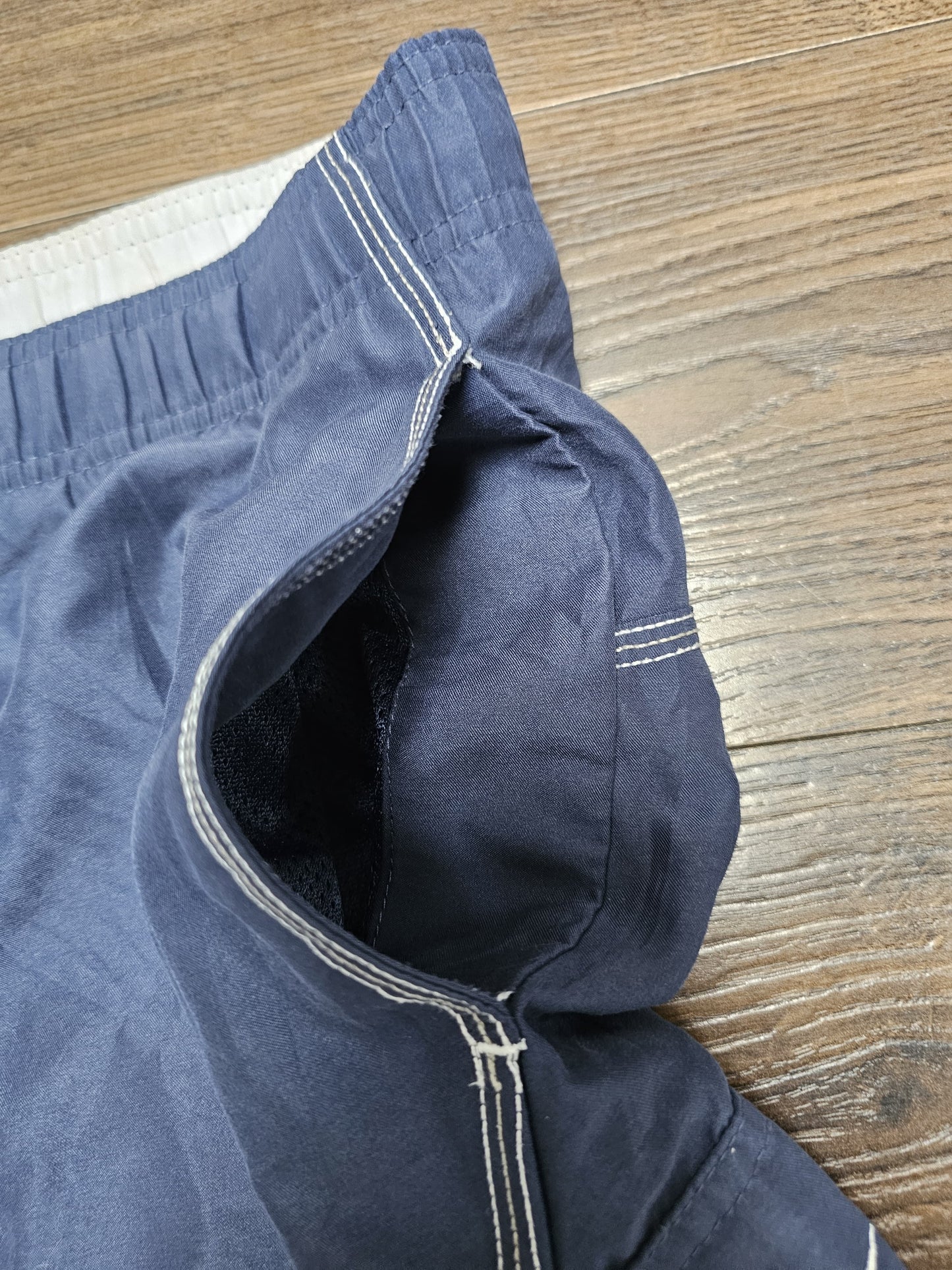 Nike Activewear/Casual/Swim Navy Shorts - S/Small