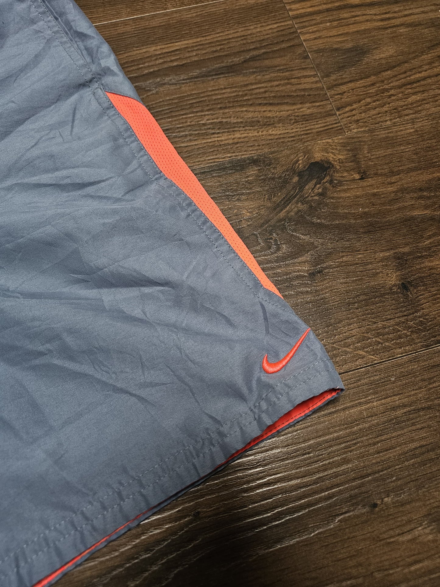 Nike Activewear/Casual/Swim Grey Shorts - S/Small