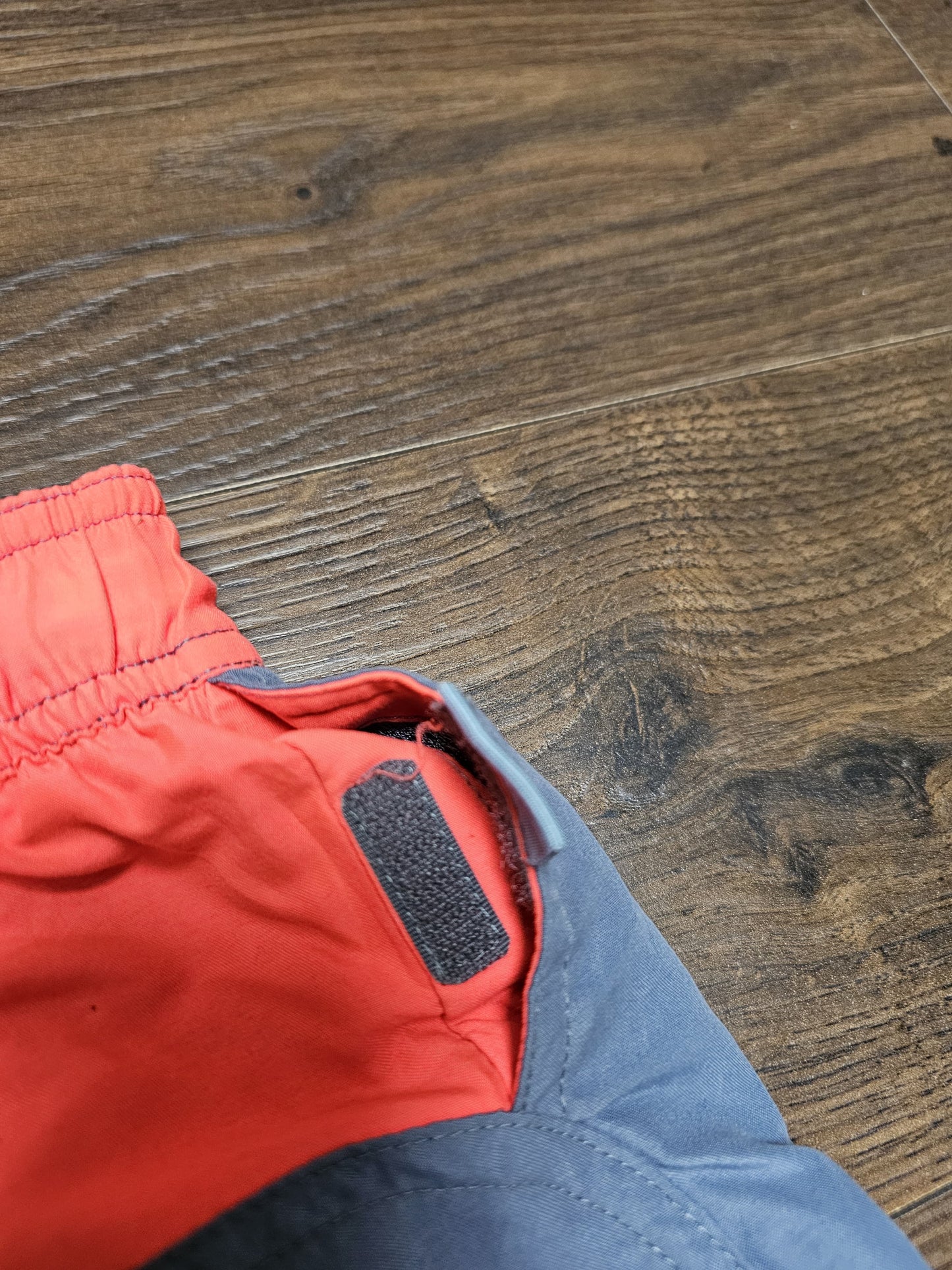 Nike Activewear/Casual/Swim Grey Shorts - S/Small