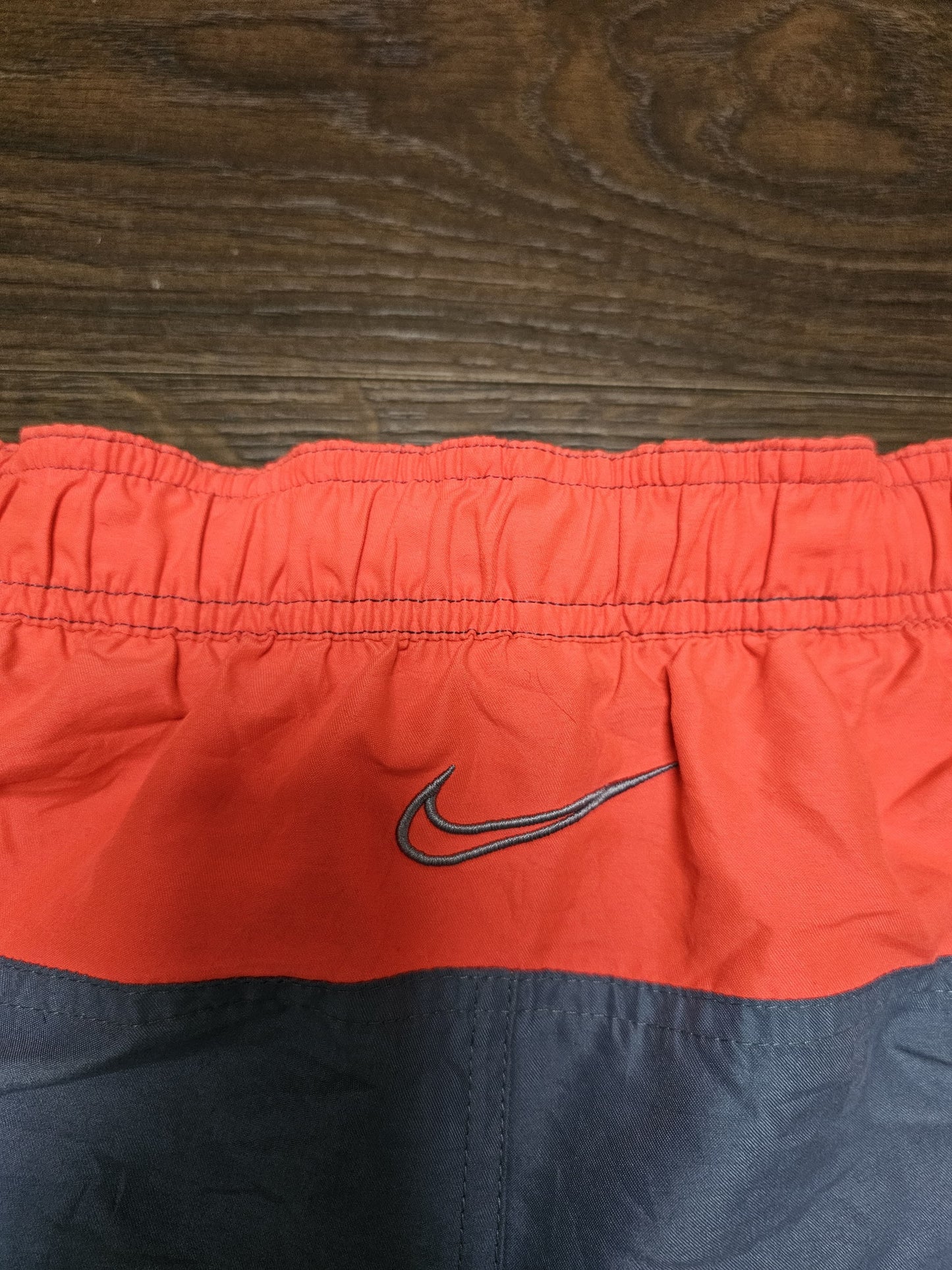 Nike Activewear/Casual/Swim Grey Shorts - S/Small