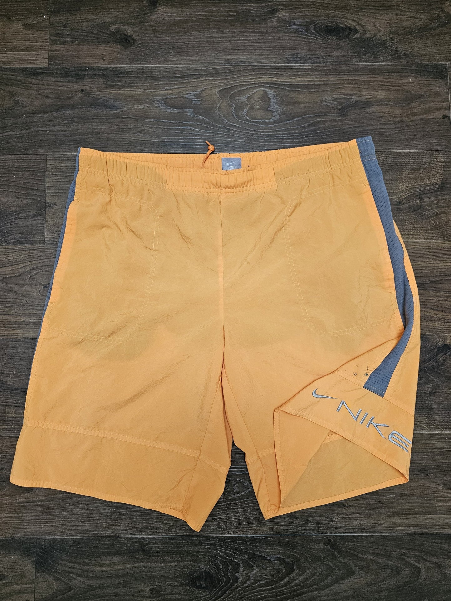 Nike Vintage Y2K Silver Tag Activewear/Casual/Swim Orange Grey Shorts - L/Large