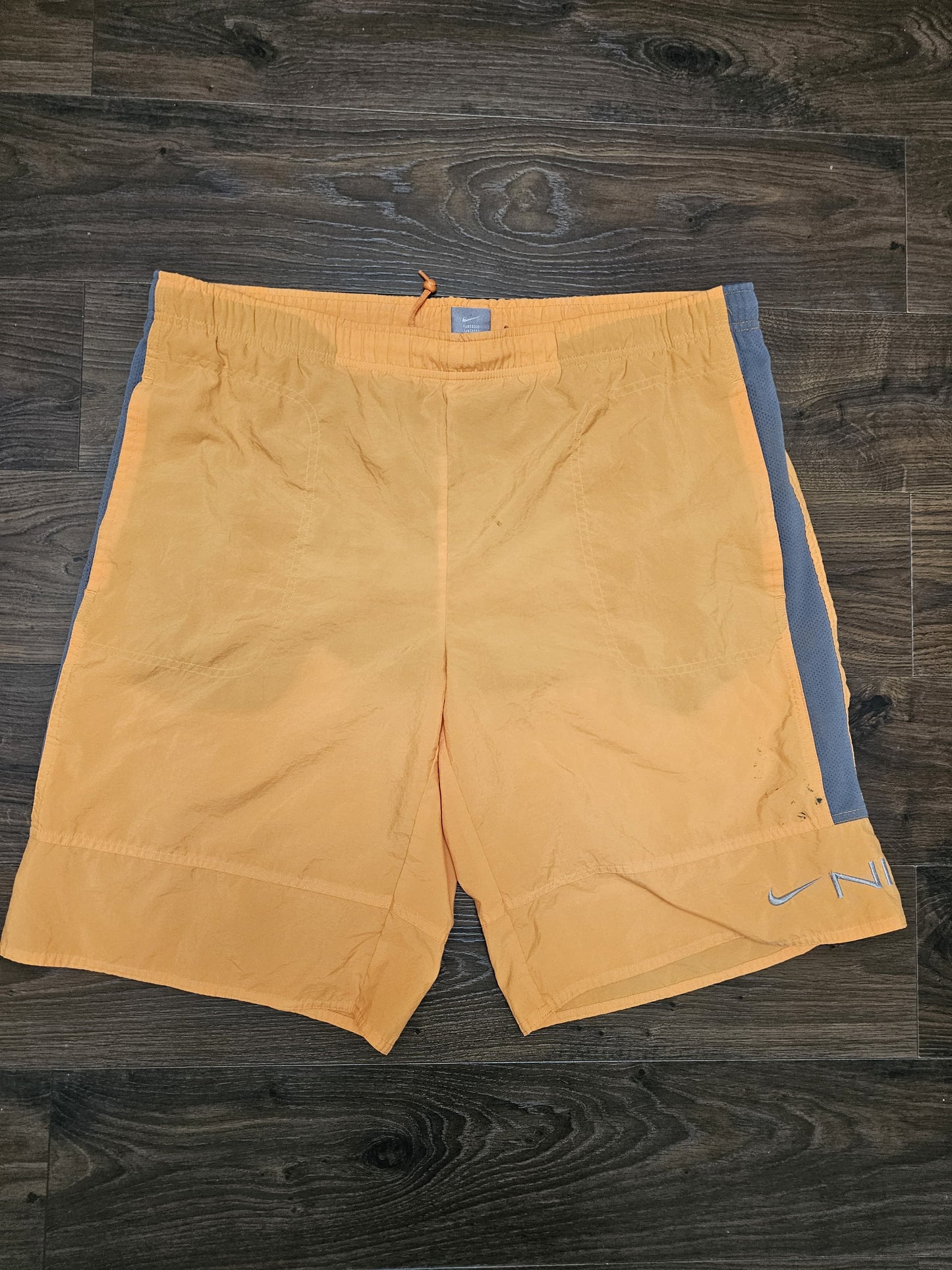 Nike Vintage Y2K Silver Tag Activewear/Casual/Swim Orange Grey Shorts - L/Large