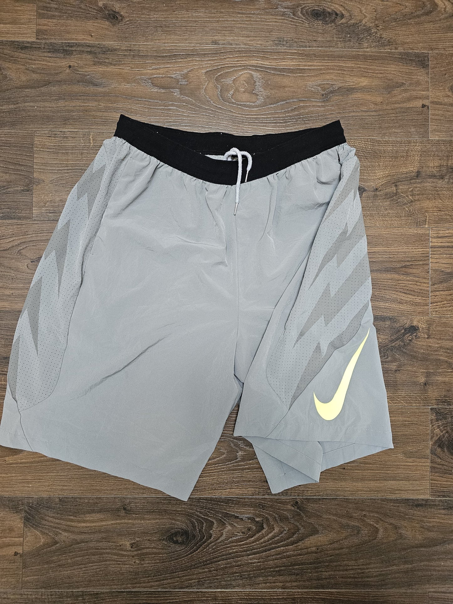 Nike Pro Training Activewear/Casual Grey Shorts - XXL/2XL/Extra Extra Large