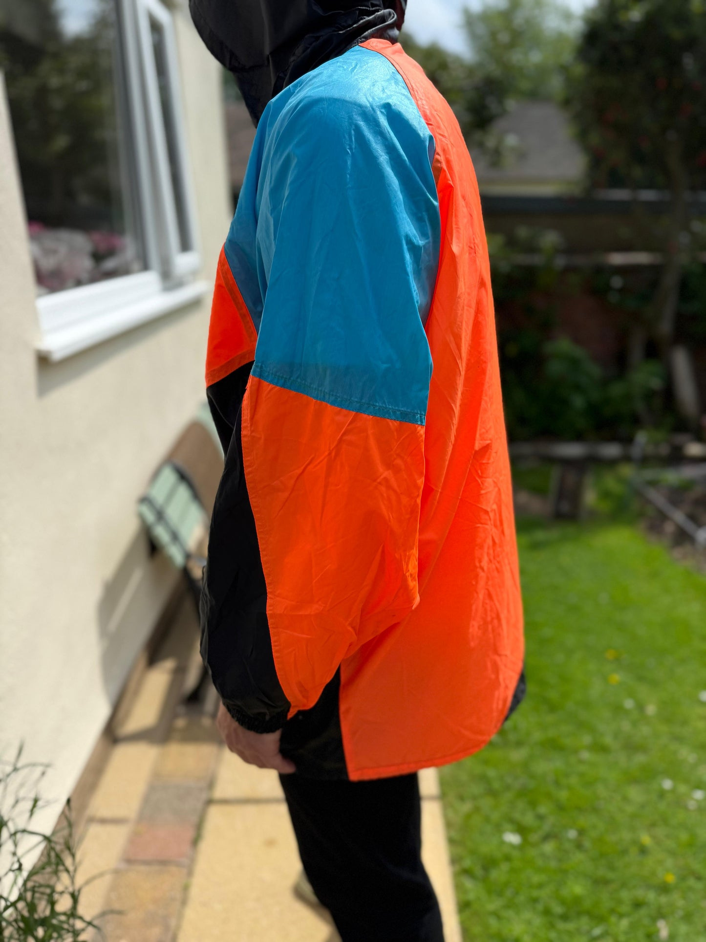Awesome Campri Rapids Retro Full Zip Hooded Windbreaker Jacket - L/Large