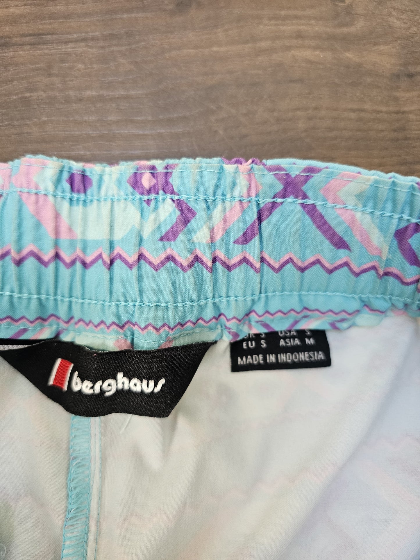 Awesome Berghaus Dean Street Aztec Shorts - S/Small