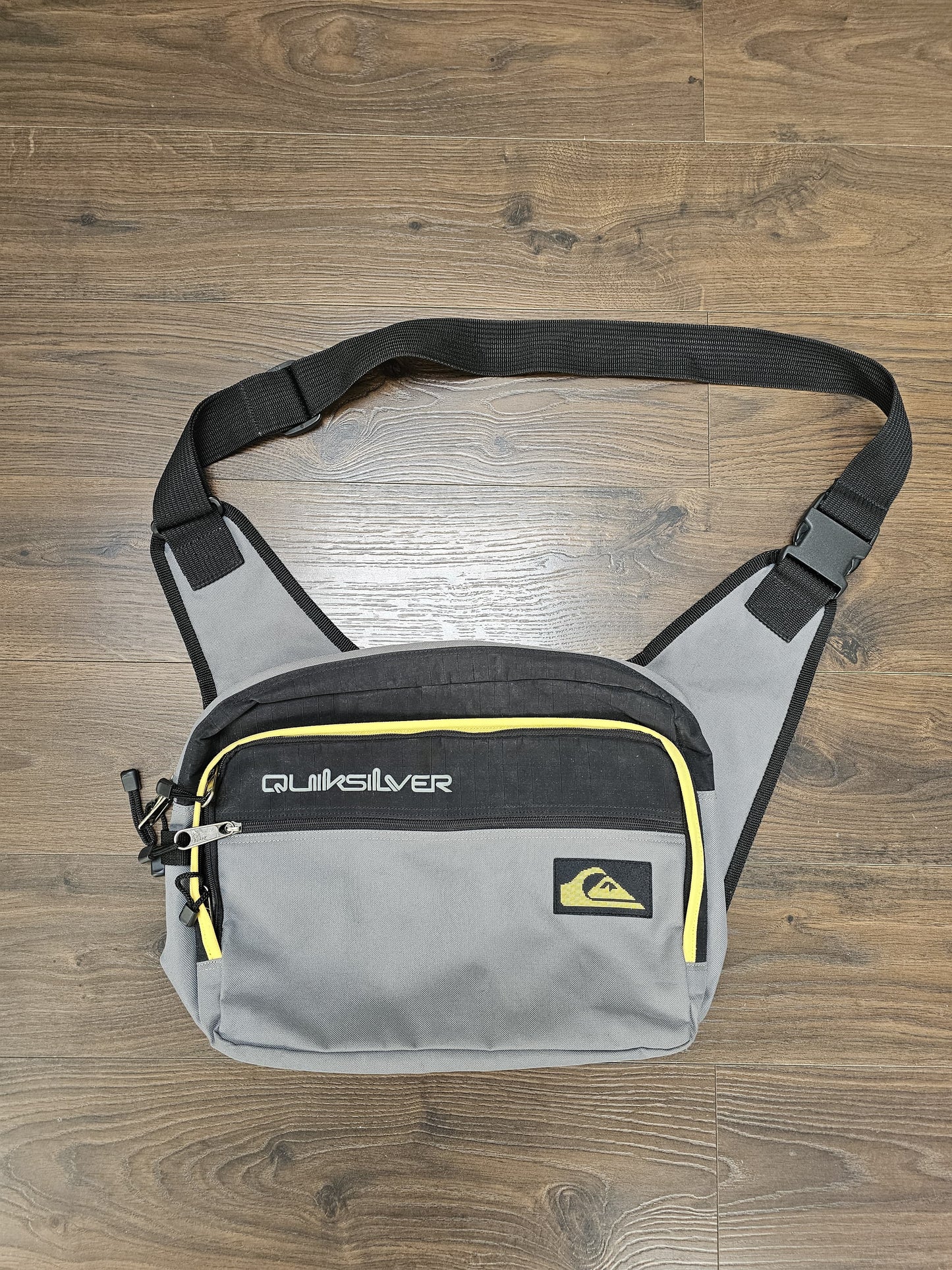 Y2K Quiksilver Messenger Shoulder Laptop Style One Strap Bag/Backpack
