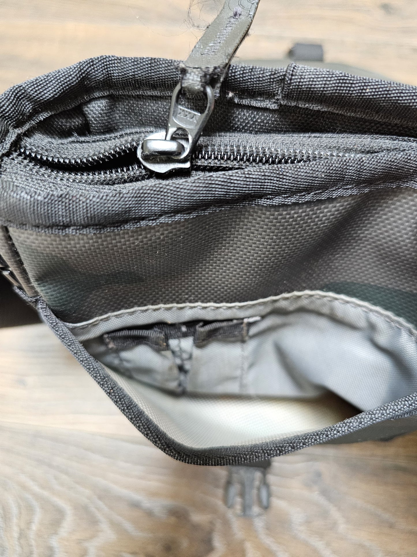 The North Face Bardu Utility Man Bag/Shoulder Bag/Cross Body/Chest Pack/Belt Bag/Festival/Holiday