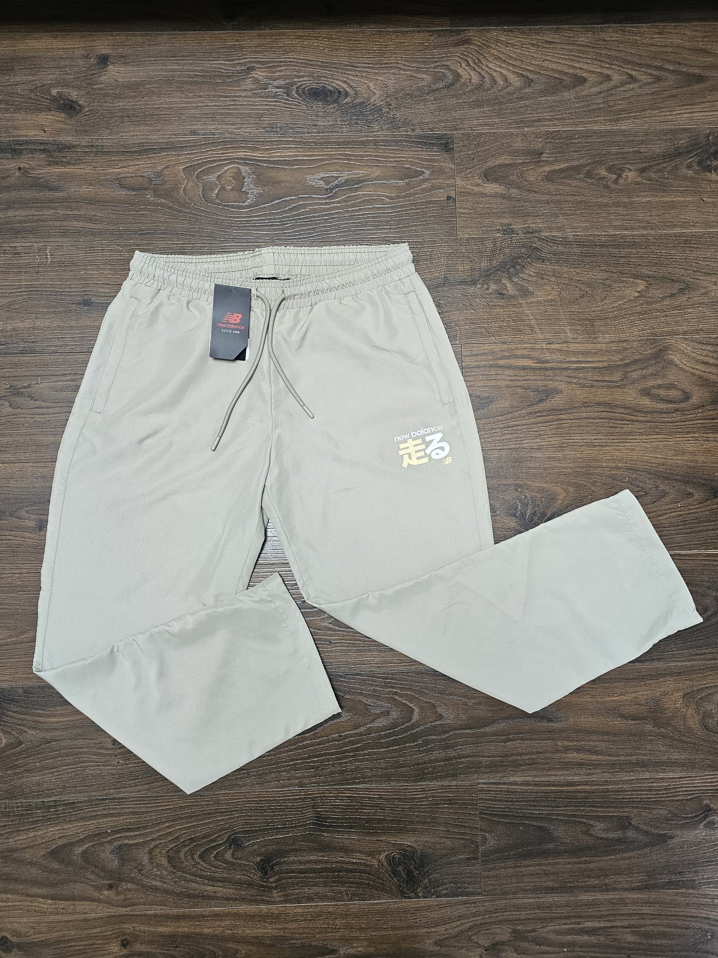 New Balance Pale Green Track Suit Bottoms/Run Pant - M/Medium/32/28