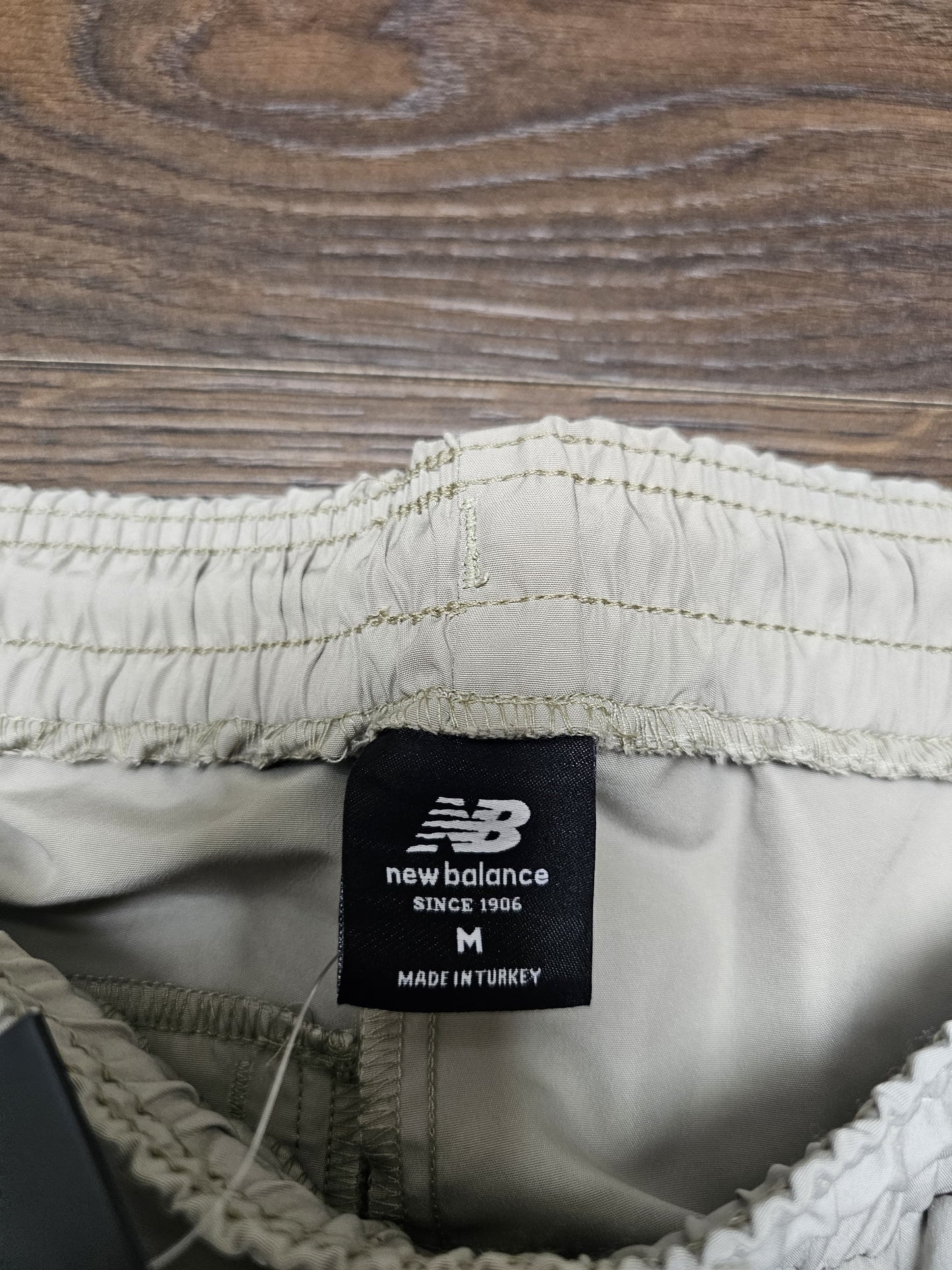 New Balance Pale Green Track Suit Bottoms/Run Pant - M/Medium/32/28