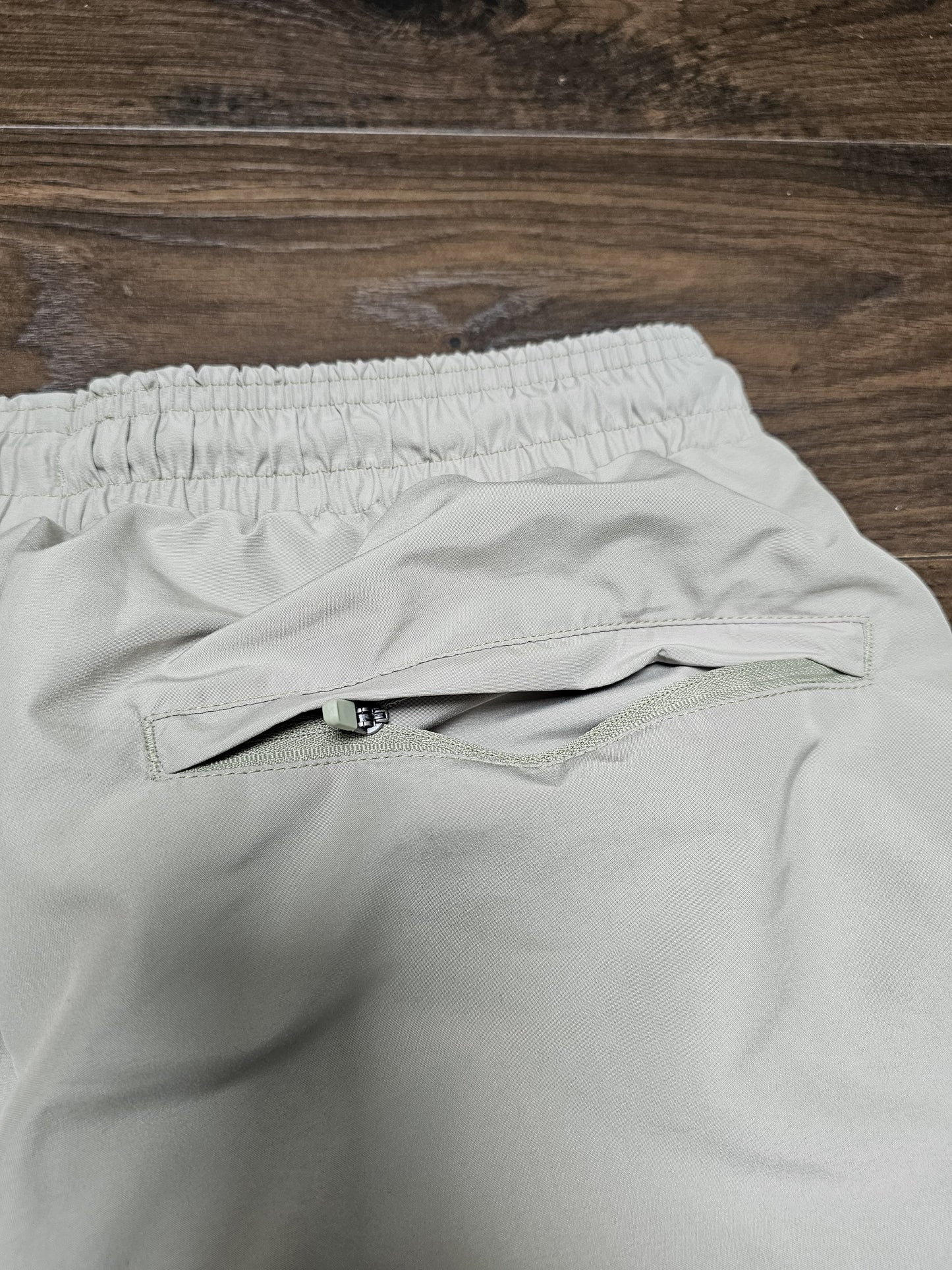 New Balance Pale Green Track Suit Bottoms/Run Pant - M/Medium/32/28