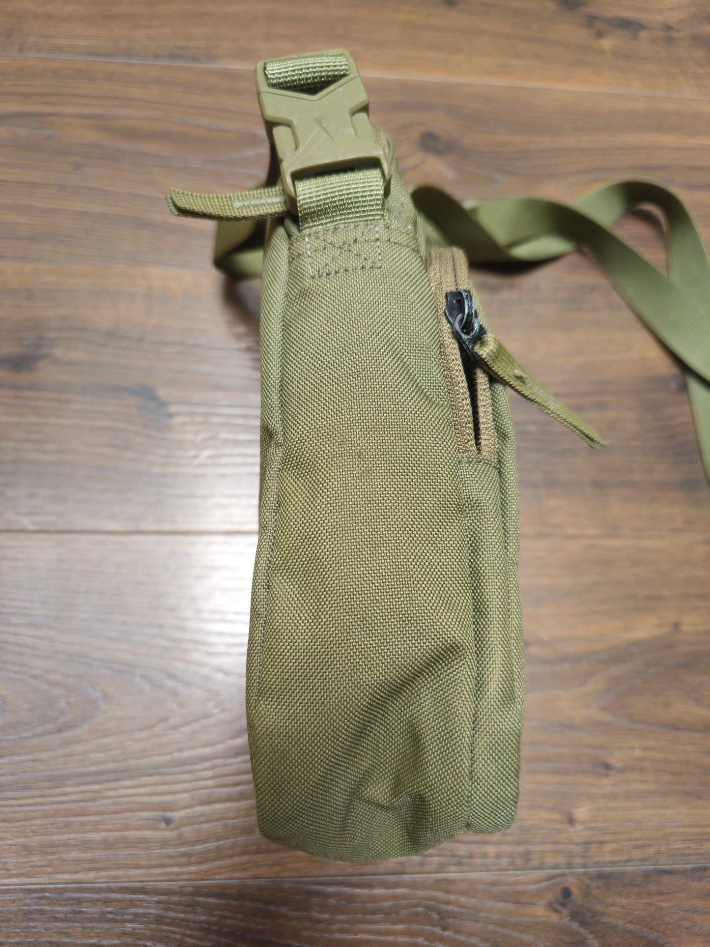 Nike Air Max Tech Cross Body Chest Shoulder Bag