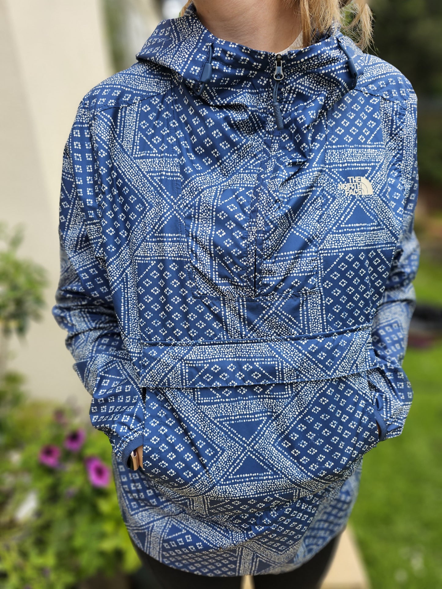 The North Face Womens 'Fanorak' Pullover 1/2 Zip Anorak Windbreaker Shower Proof Jacket - Packable - M/Medium