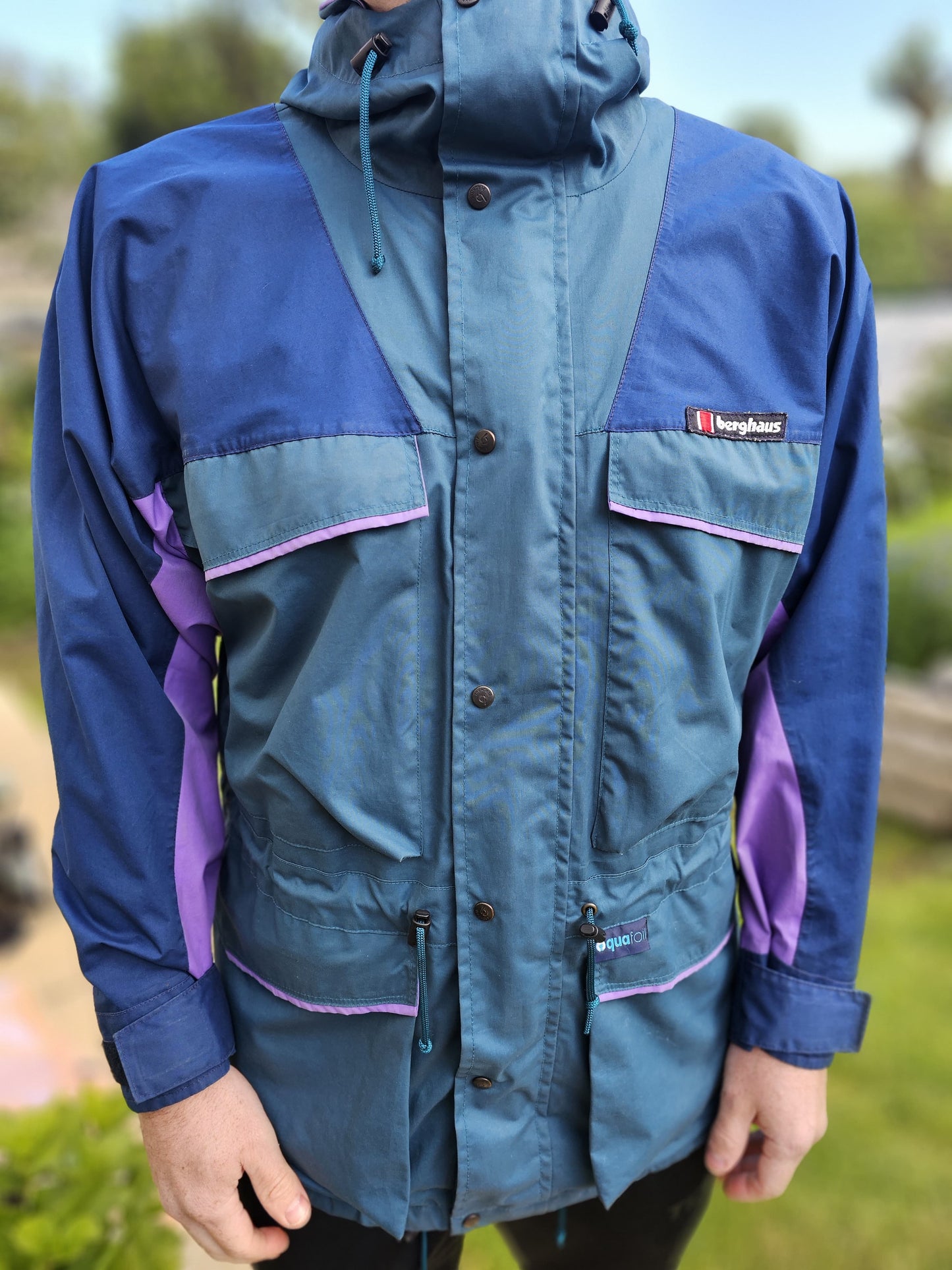 Vintage 90's Berghaus Aqua Foil Full Zip Hooded Casual/Outdoor Jacket/Coat - M/Medium